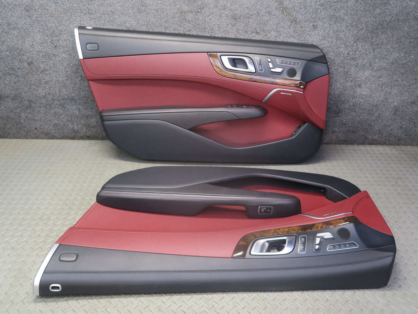 13-20 Mercedes R231 SL550 Set of 2 Left & Right Door Interior Trim Panel OEM
