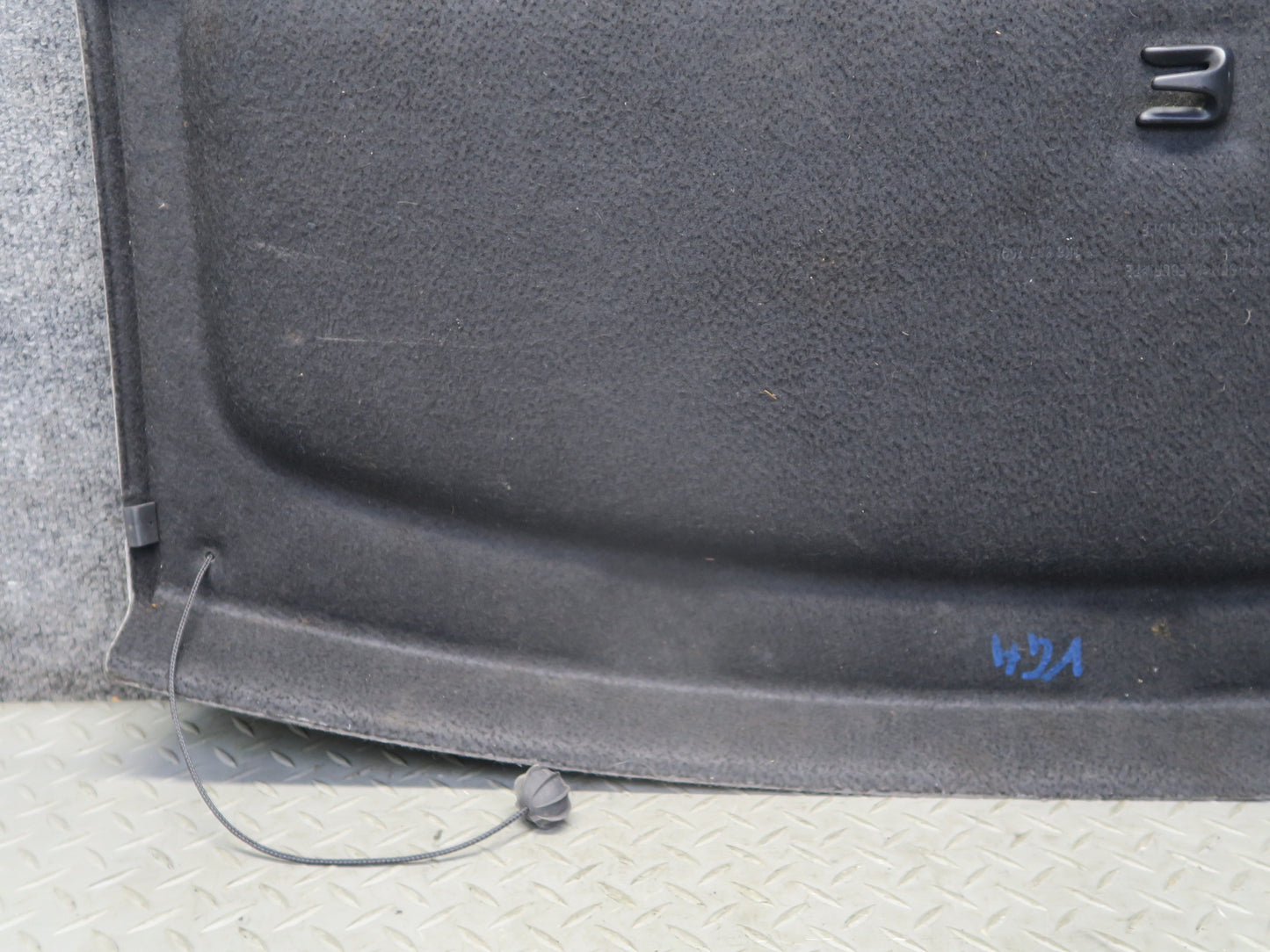 06-09 Volkswagen VW Golf MK5 R32 Rear Cargo Parcel Shelf Panel Black OEM