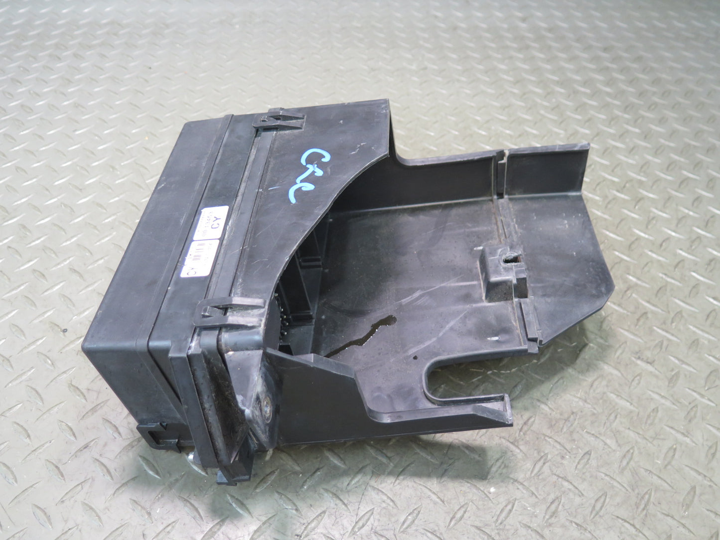 97-98 Chevrolet Corvette C5 Engine Bay Fuse Relay Box Module 12161017 OEM