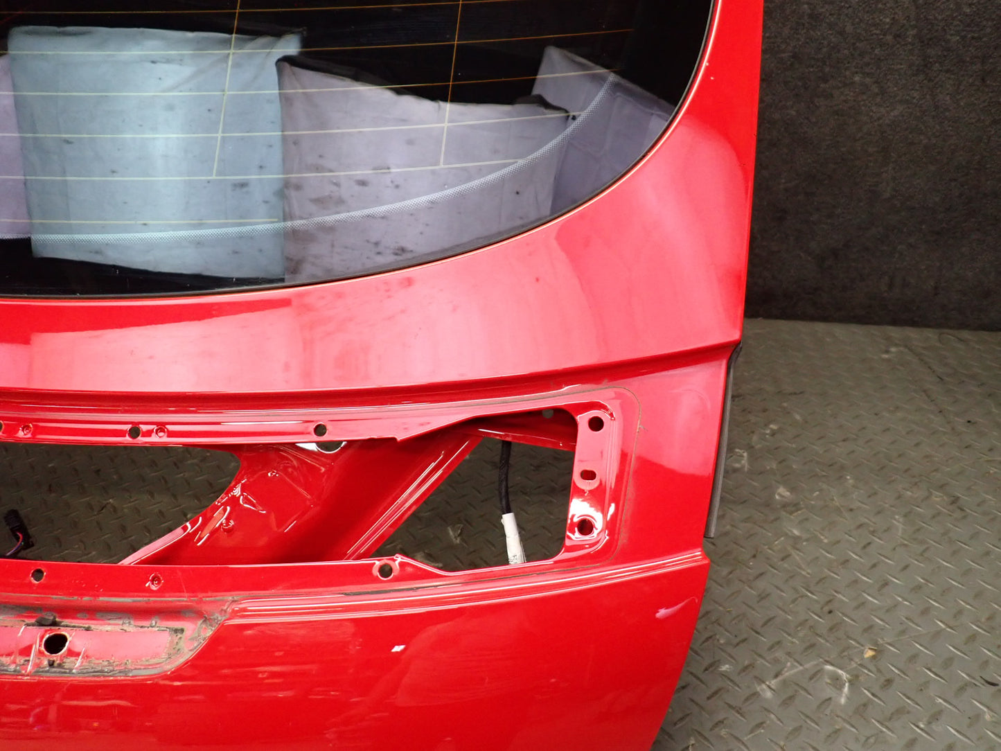 09-15 Audi TT S 8J Coupe Rear Trunk Lid Liftgate Tailgate Shell Panel w Glass