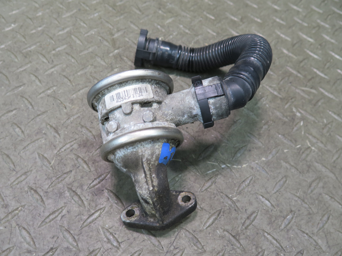 03-05 BMW E85 Z4 Air Pump Control Valve w Hose OEM