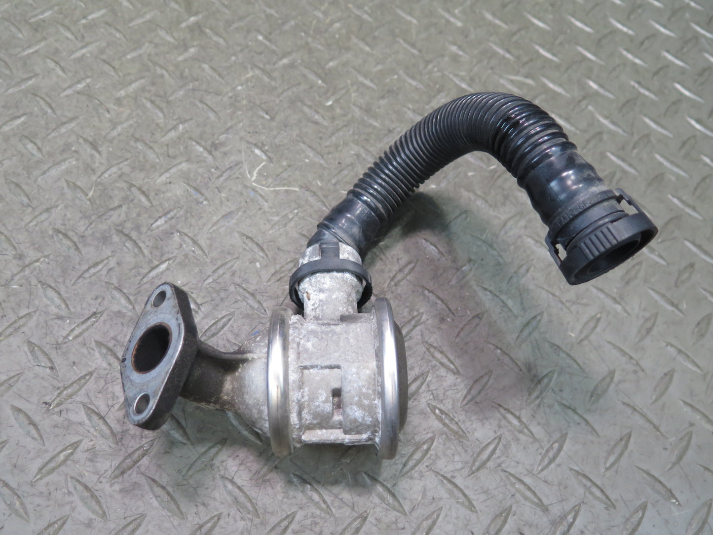 03-05 BMW E85 Z4 Air Pump Control Valve w Hose OEM