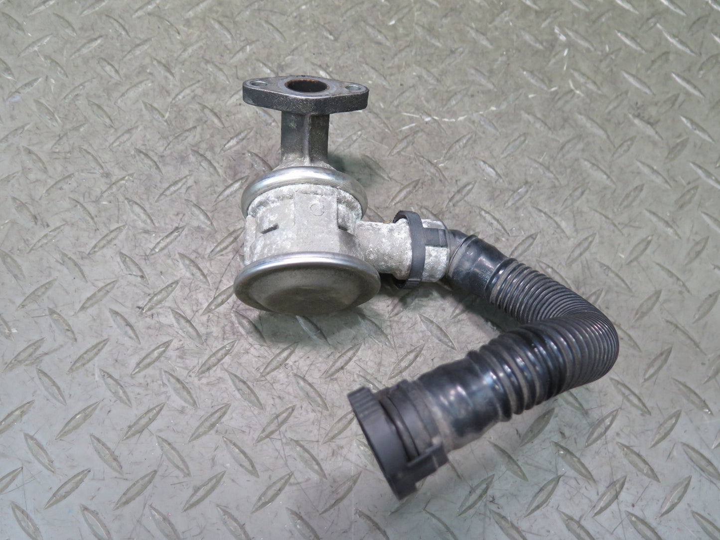 03-05 BMW E85 Z4 Air Pump Control Valve w Hose OEM