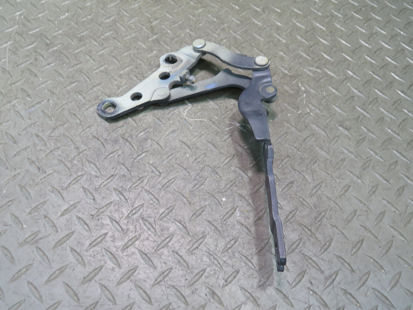 03-08 BMW E86 E85 Z4 Set of 2 Front Left & Right Hood Bonnet Hinge OEM