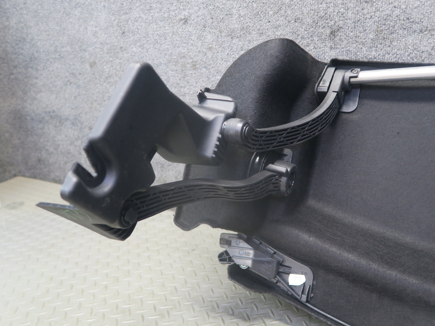 2012-2020 Mercedes R172 SLK SLC Rear Trunk Interior Cargo Luggage Cover 65K