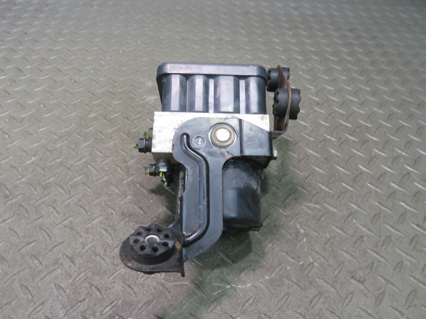 03-05 BMW E85 Z4 3.0L RWD Anti Lock Brake ABS DSC Pump Module 6762867 OEM