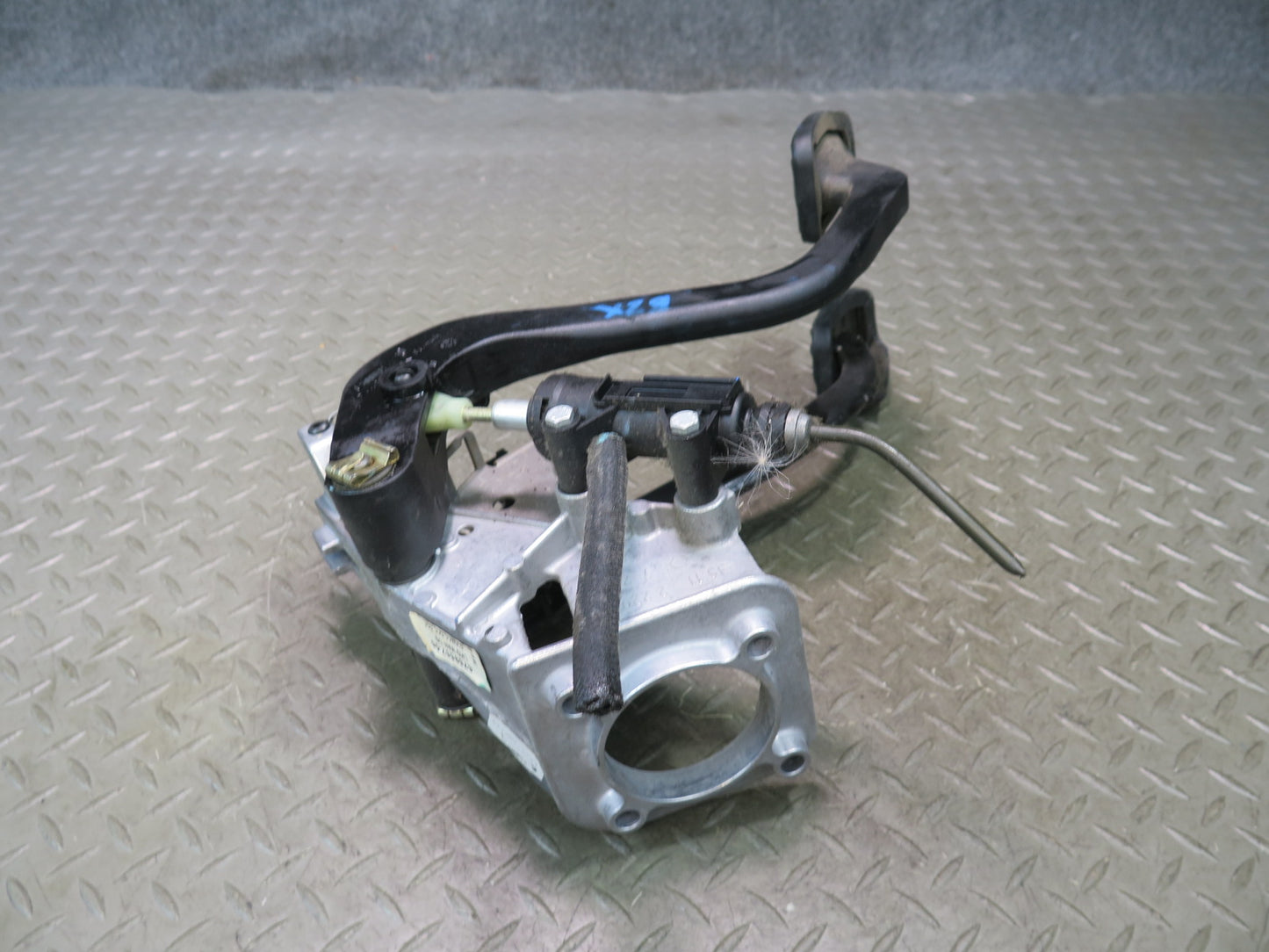 03-08 BMW E85 Z4 Manual Transmission Clutch & Brake Pedal Set OEM