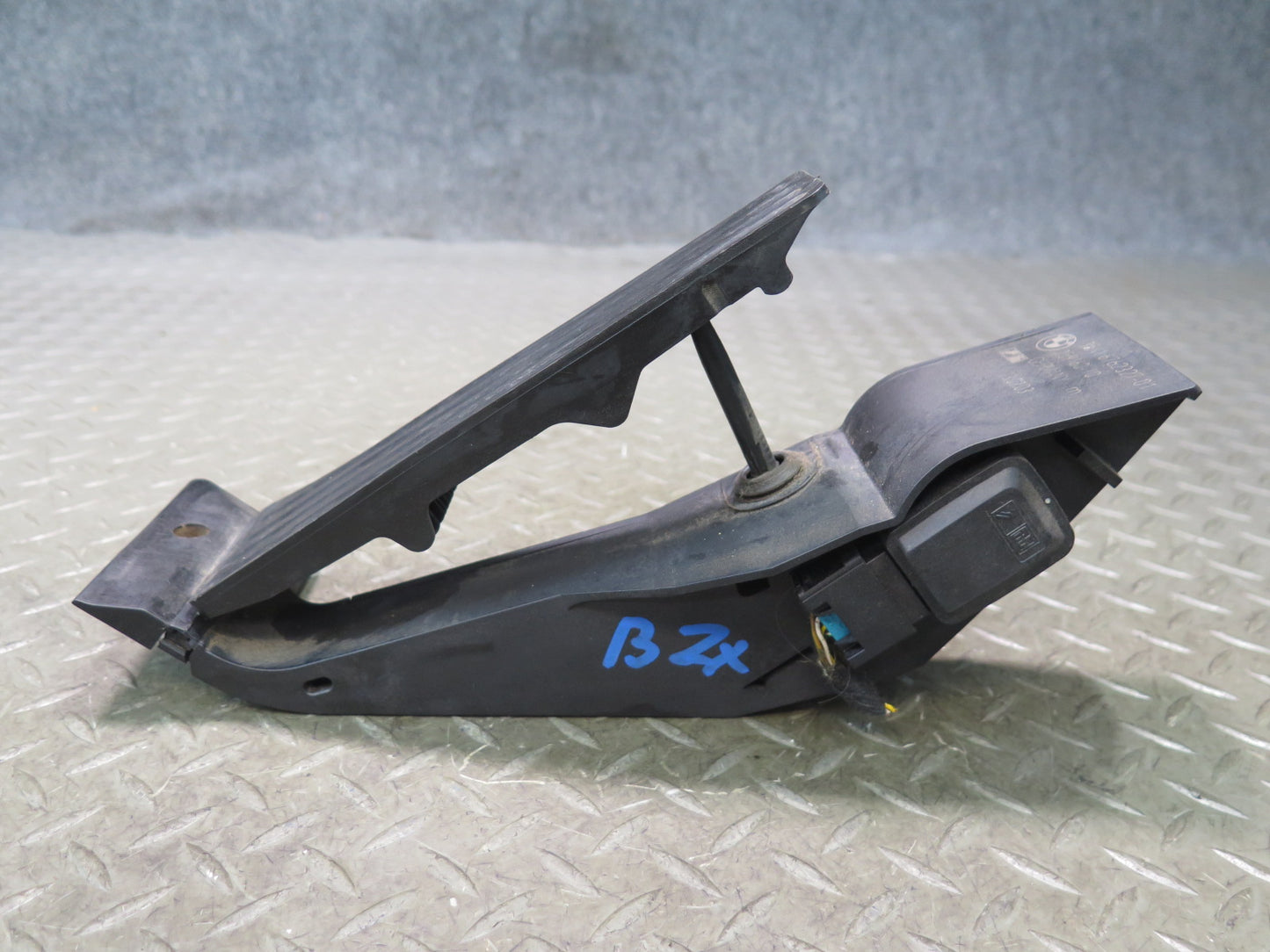 03-08 BMW E85 Z4 M/T Gas Acceleration Pedal Sensor 6762327 OEM