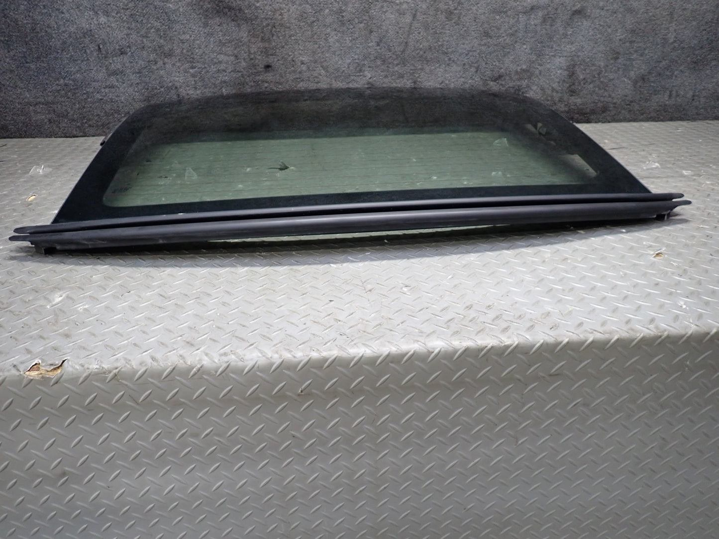 13-20 Mercedes R231 SL550 Rear Windshield Back Heated Glass Window OEM