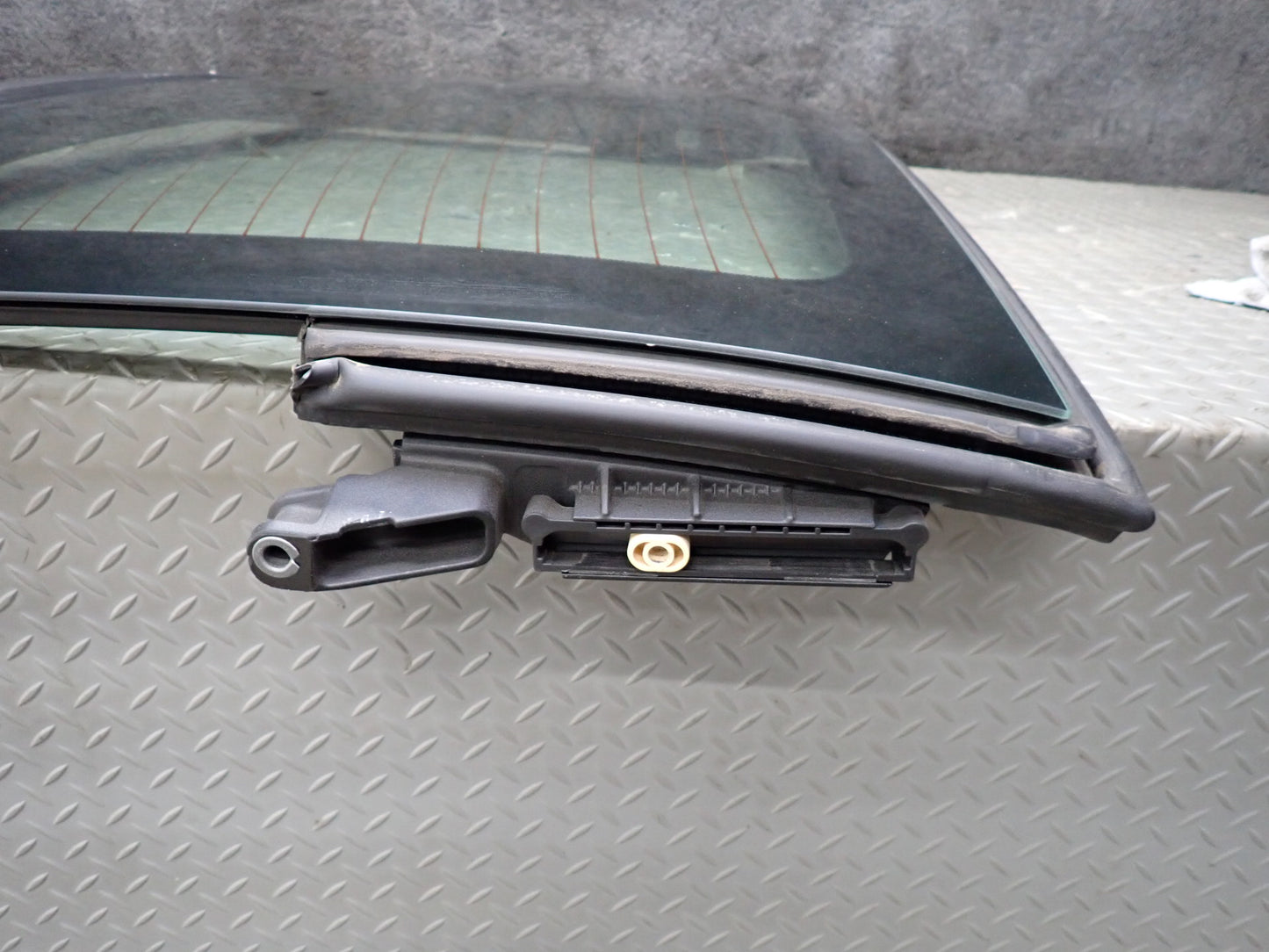 13-20 Mercedes R231 SL550 Rear Windshield Back Heated Glass Window OEM