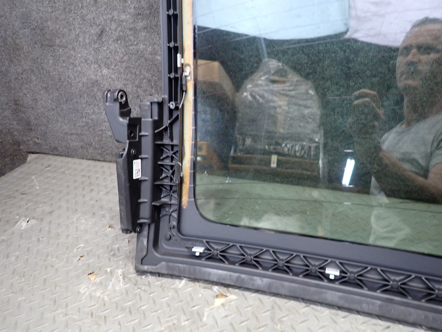 13-20 Mercedes R231 SL550 Rear Windshield Back Heated Glass Window OEM