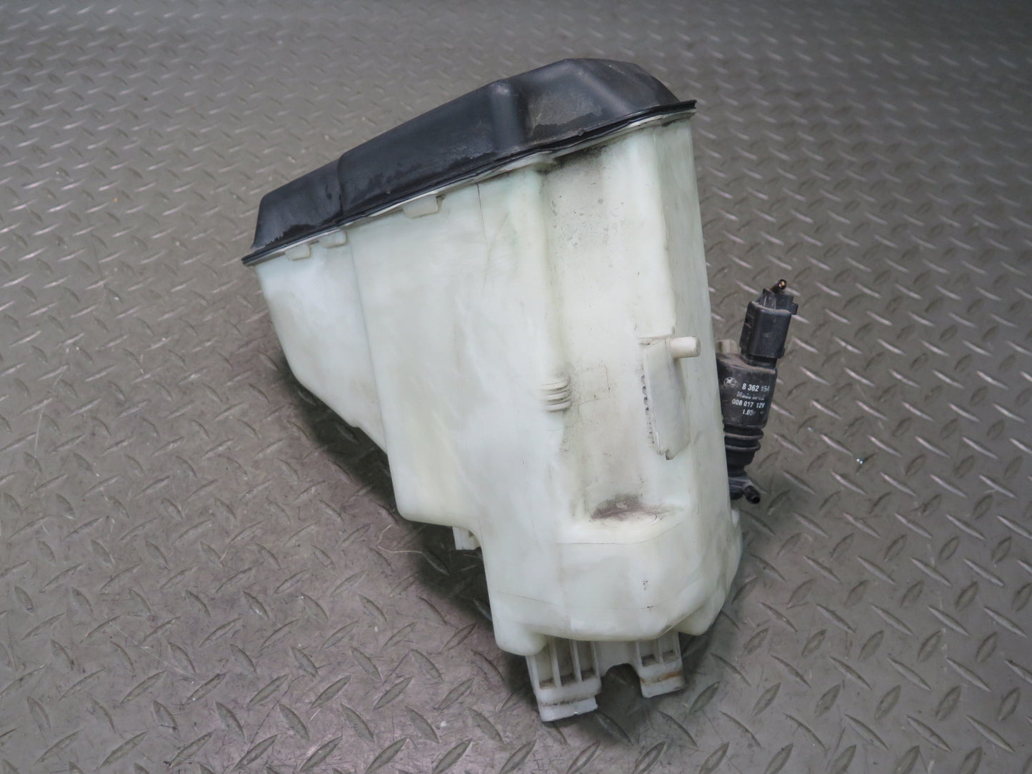 03-08 BMW E85 Z4 Windshield Washer Fluid Reservoir Tank W/ Pump 7110853 OEM