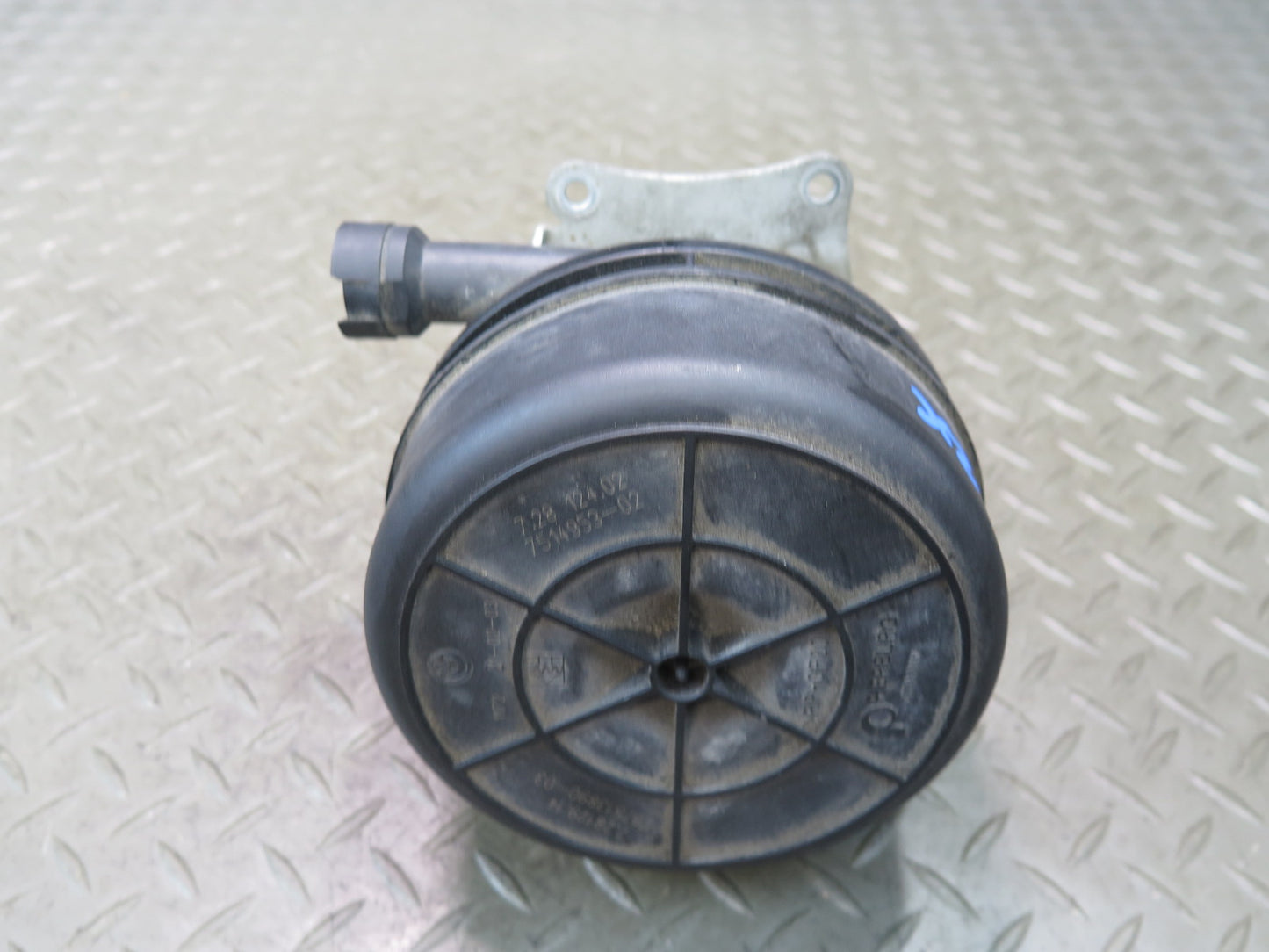 03-08 BMW E85 Z4 Secondary Smog Air Injection Pump 7513890 OEM