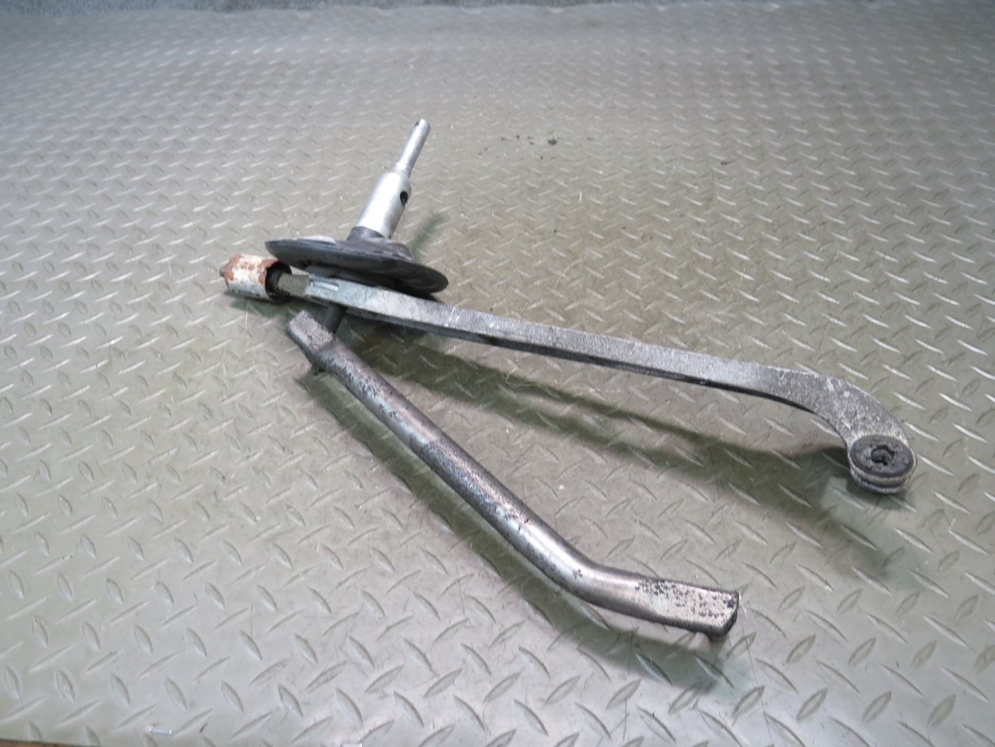 03-08 BMW E85 E86 Z4 3.0L M/T Manual Transmission Gear Shifter Arm Linkage OEM