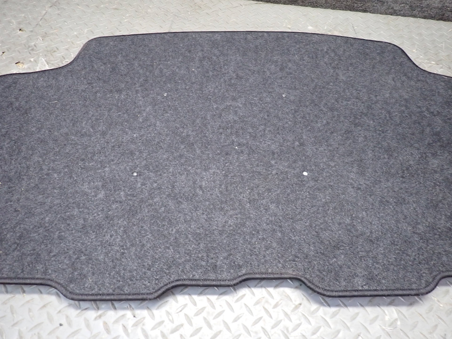 01-05 Lexus JCE10L IS300 Sedan Rear Trunk Floor MAT Carpet Cover Set OEM