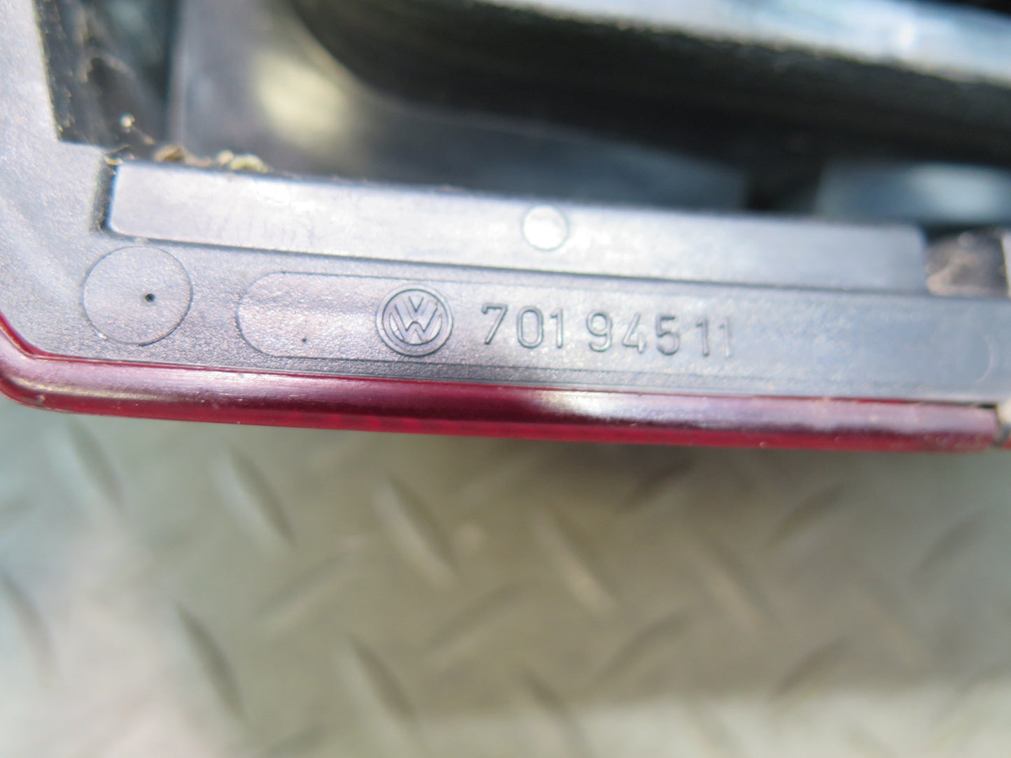 99-03 VW Eurovan T4 Set of 2 Rear Left & Right Tail Light Lamp OEM