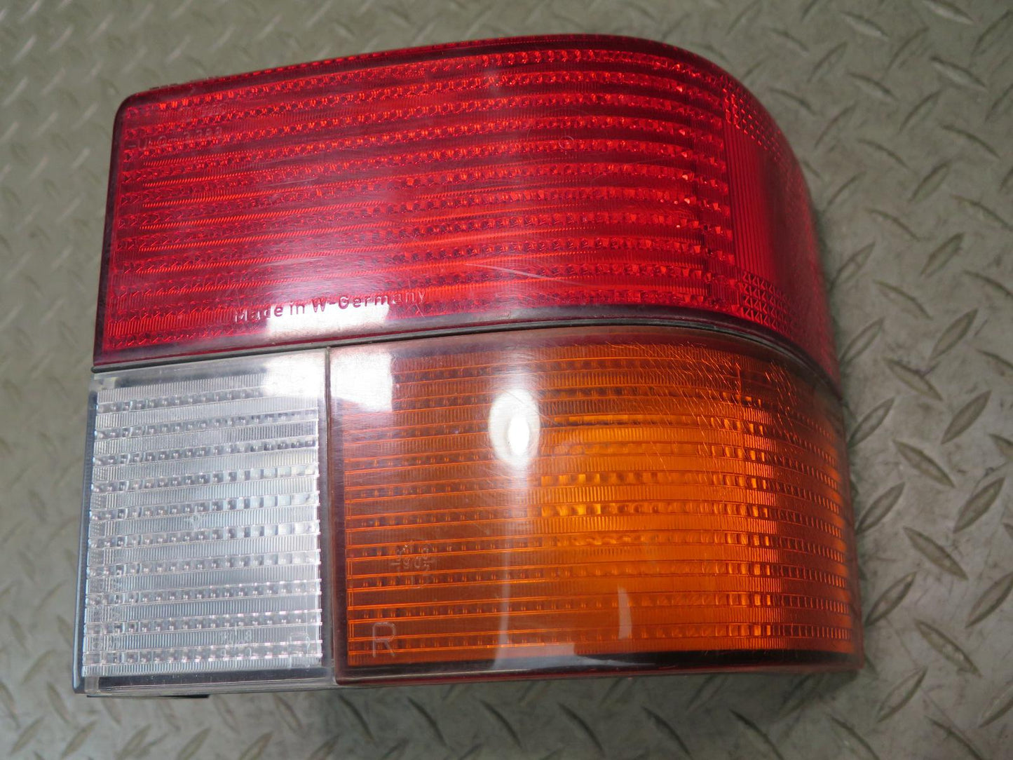 99-03 VW Eurovan T4 Set of 2 Rear Left & Right Tail Light Lamp OEM