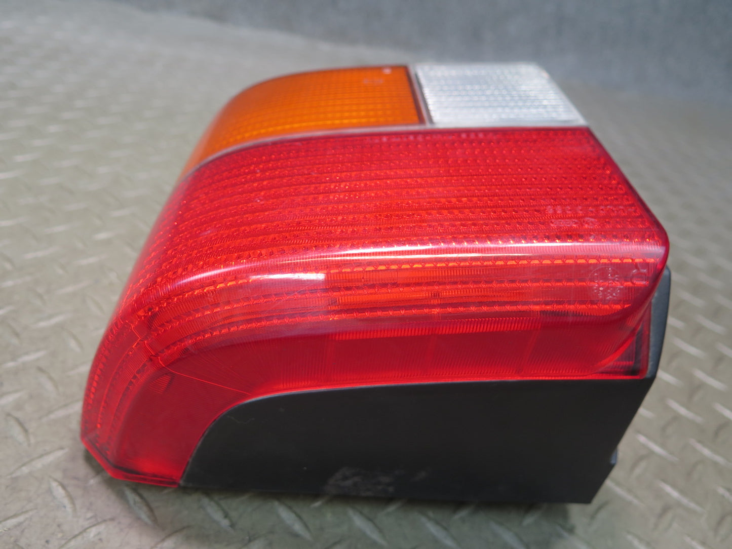 99-03 VW Eurovan T4 Set of 2 Rear Left & Right Tail Light Lamp OEM