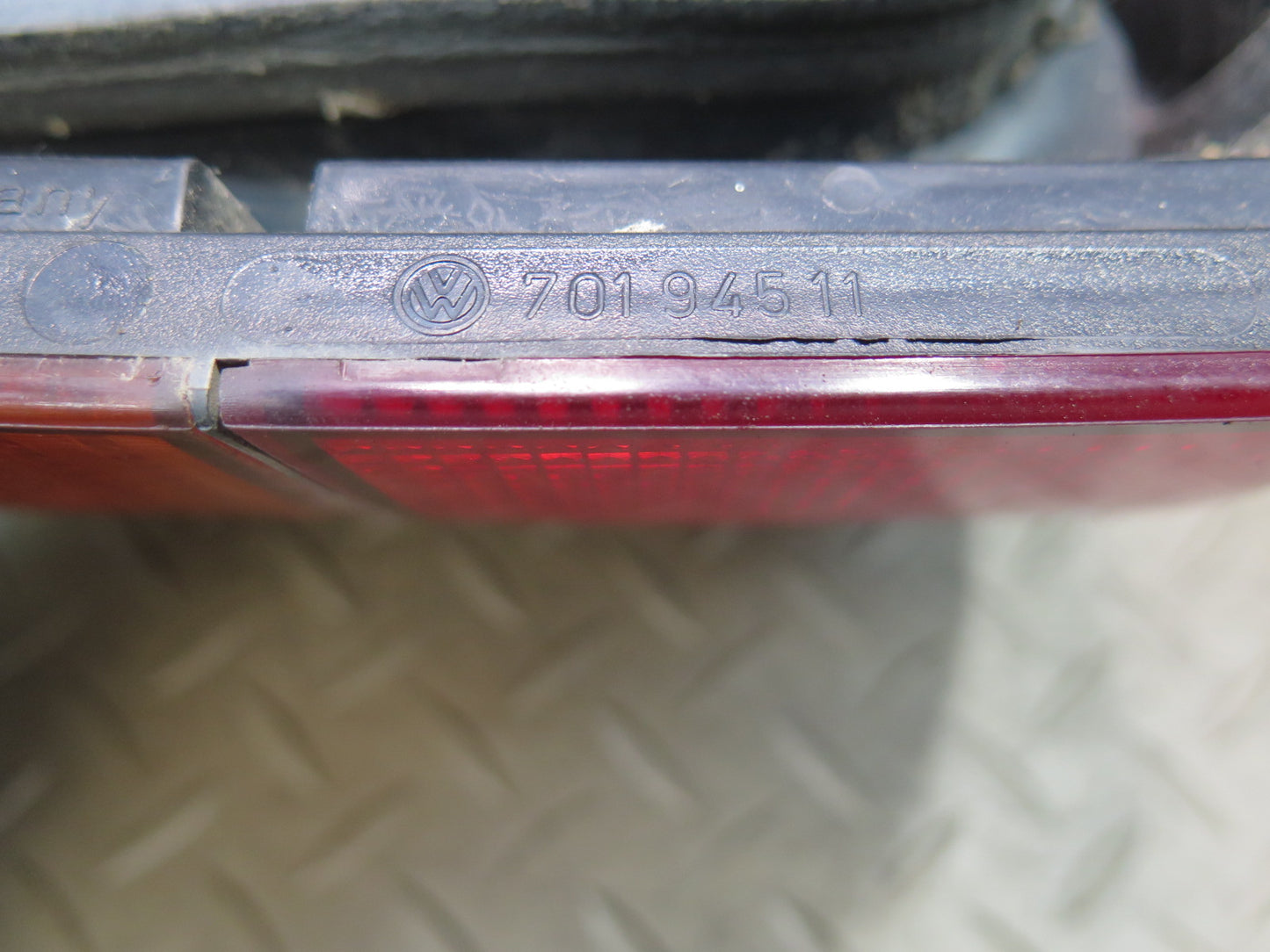99-03 VW Eurovan T4 Set of 2 Rear Left & Right Tail Light Lamp OEM