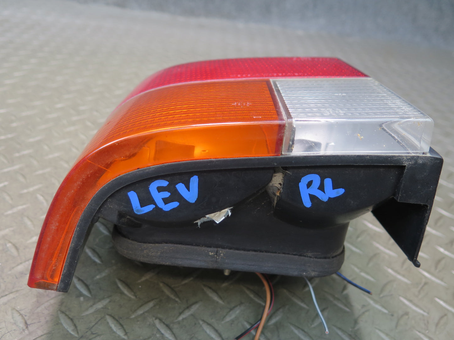 99-03 VW Eurovan T4 Set of 2 Rear Left & Right Tail Light Lamp OEM