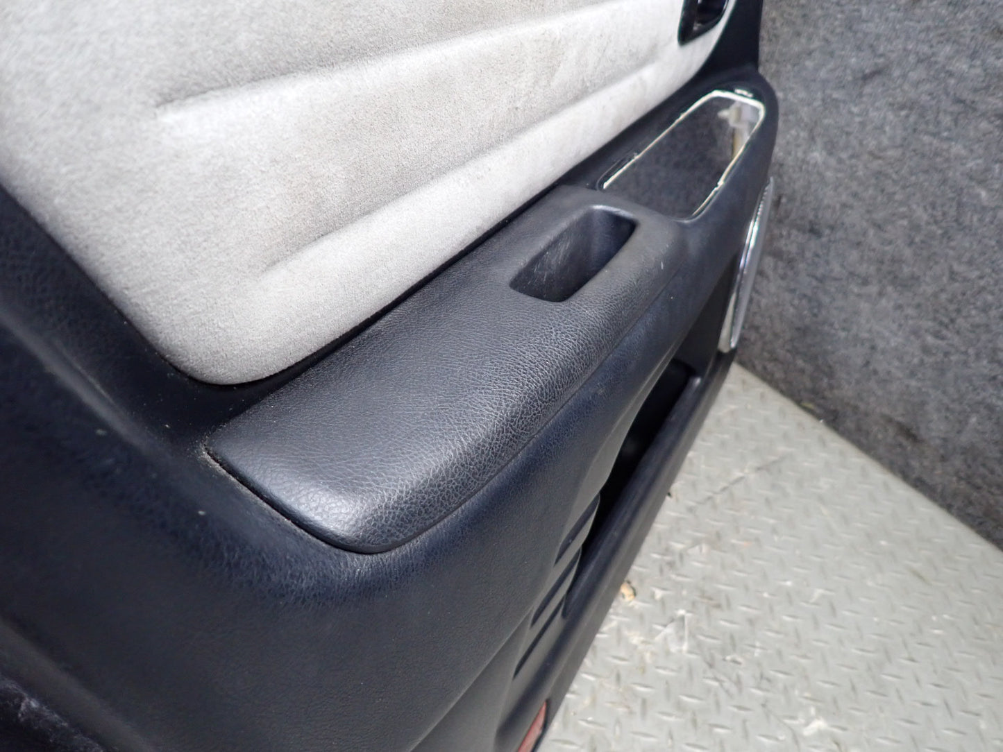 2003 Lexus JCE10L IS300 Sedan Set of 2 Front Door Interior Trim Cover Panel OEM