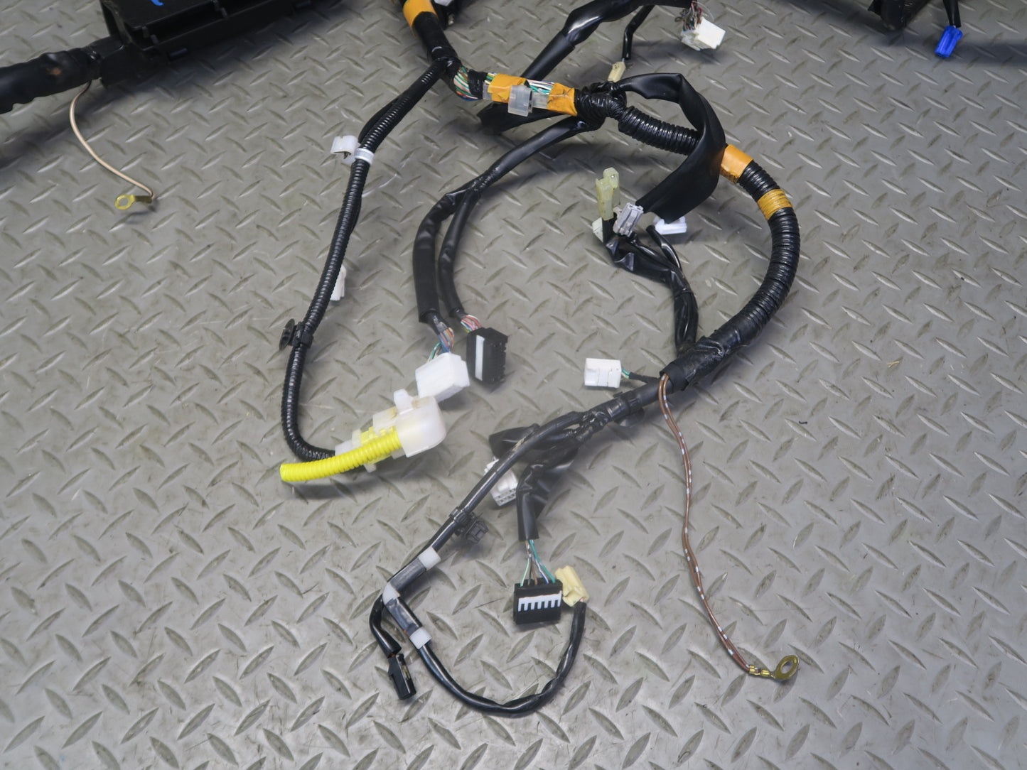 02-04 Lexus JCE10L IS300 A/T Dash Instrument Panel Wire Wiring Harness OEM