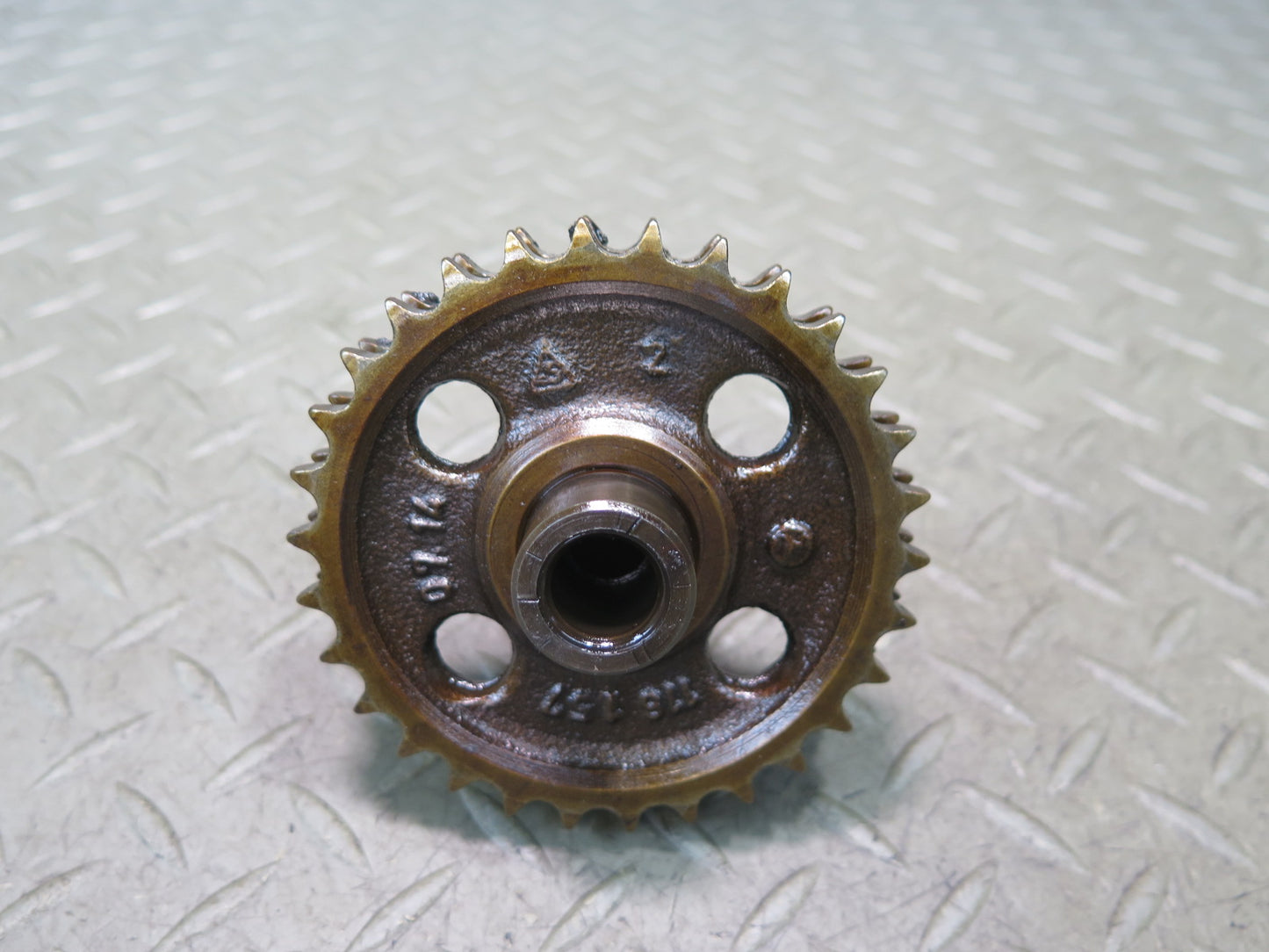 86-91 Mercedes W126 560SEL M117 Timing Chain Gear 1161570714 OEM