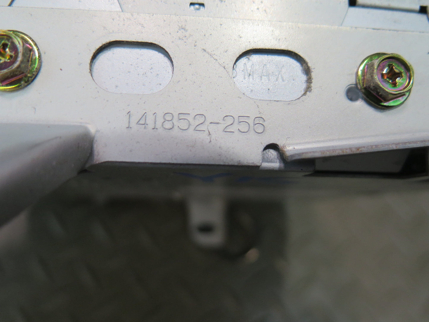 01-05 Lexus JCE10L IS300 Radio Audio Amplifier AMP 86280-53050