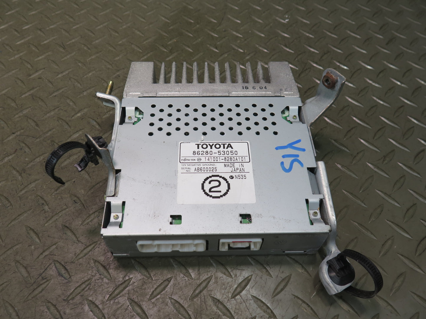 01-05 Lexus JCE10L IS300 Radio Audio Amplifier AMP 86280-53050