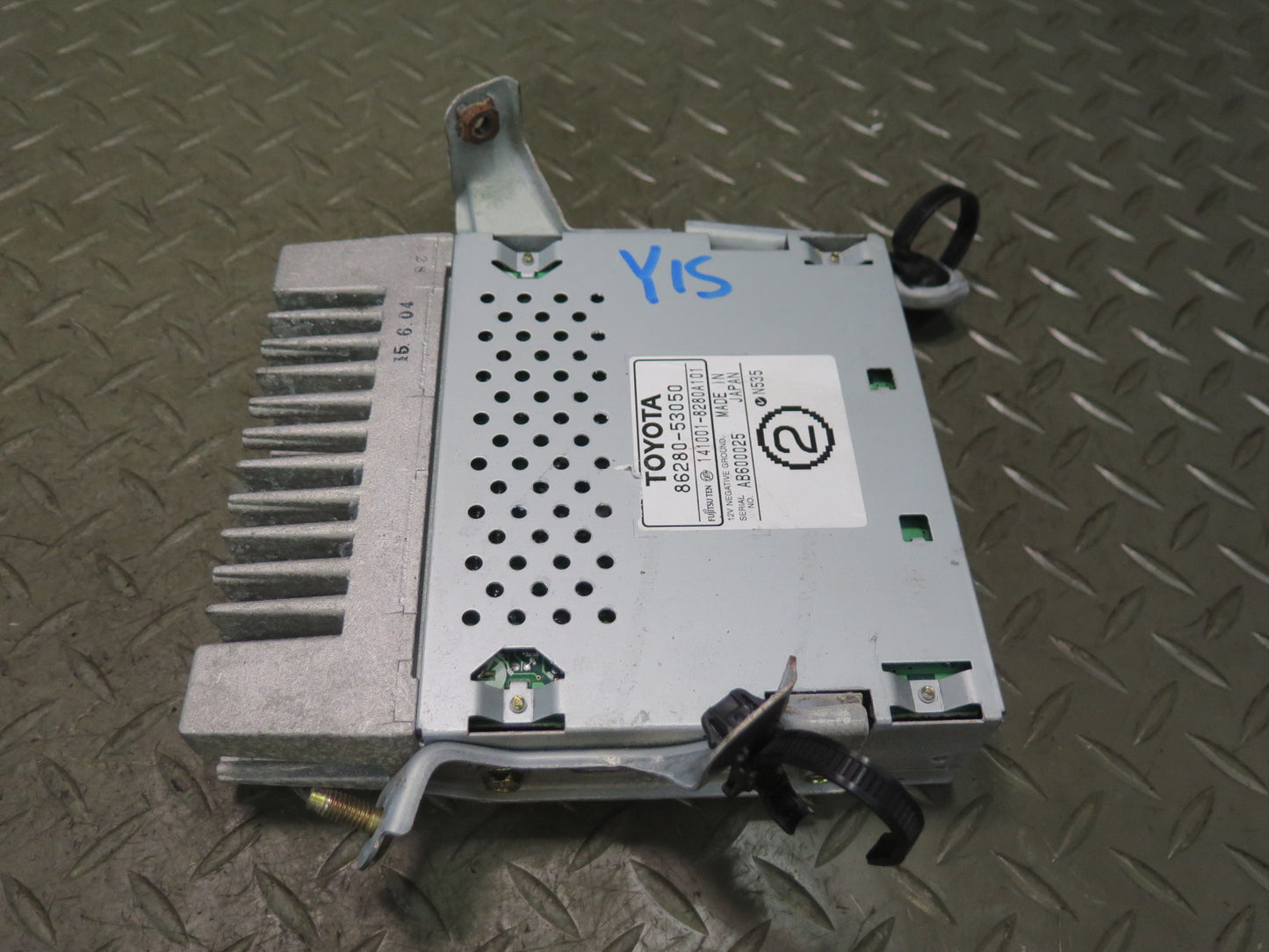 01-05 Lexus JCE10L IS300 Radio Audio Amplifier AMP 86280-53050