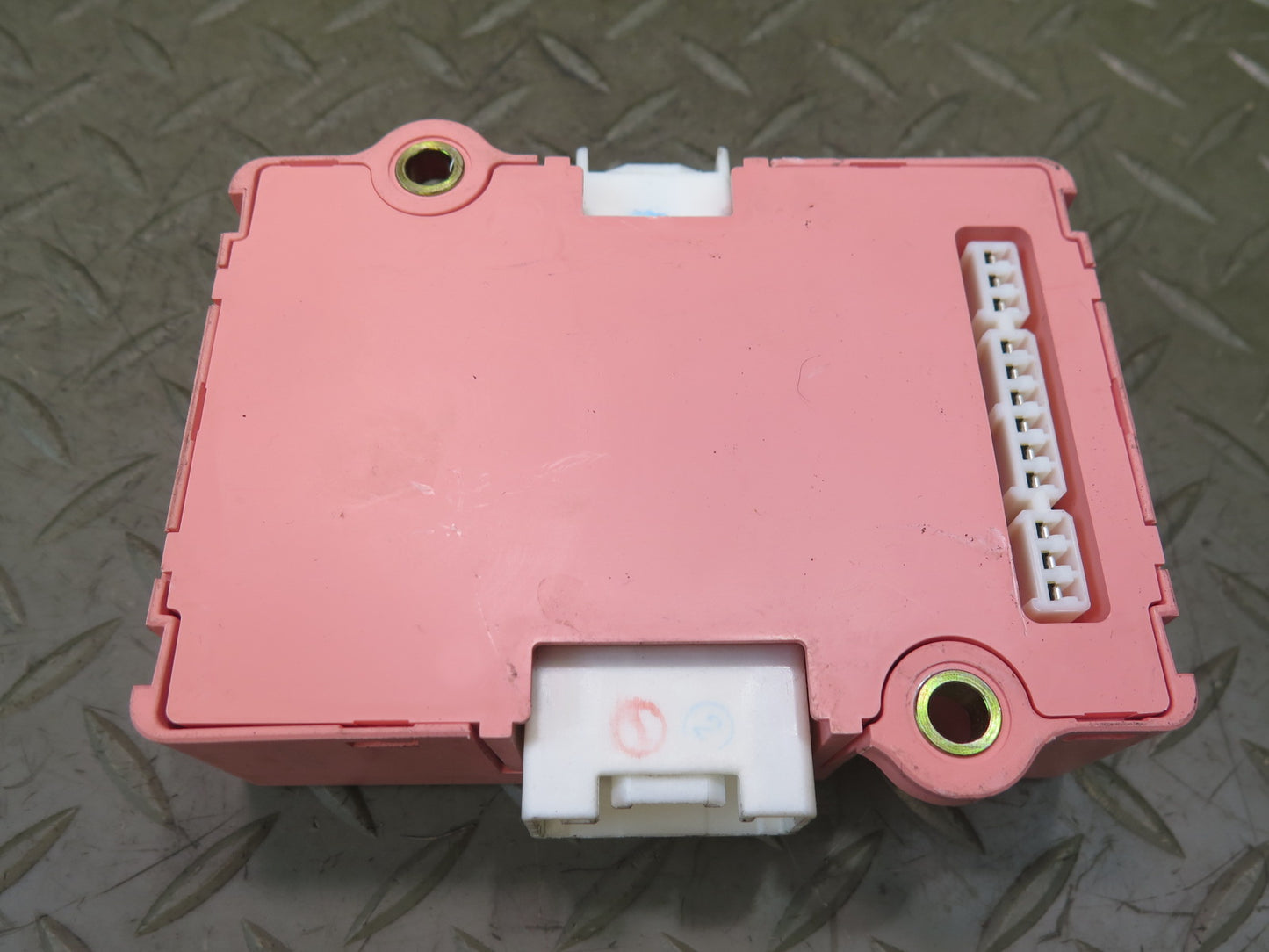01-05 Lexus JCE10L IS300 Multiplex MPX Control Module 89221-53110