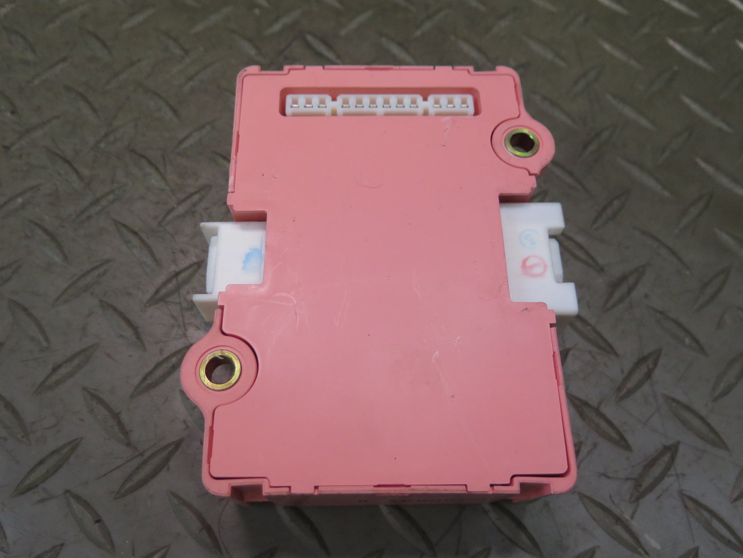 01-05 Lexus JCE10L IS300 Multiplex MPX Control Module 89221-53110