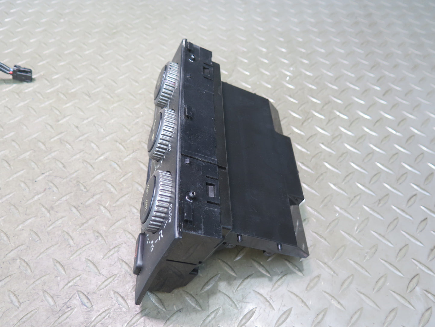 02-05 Lexus JCE10L IS300 A/C Heater Climate Control Switch Panel 88650-53060 OEM