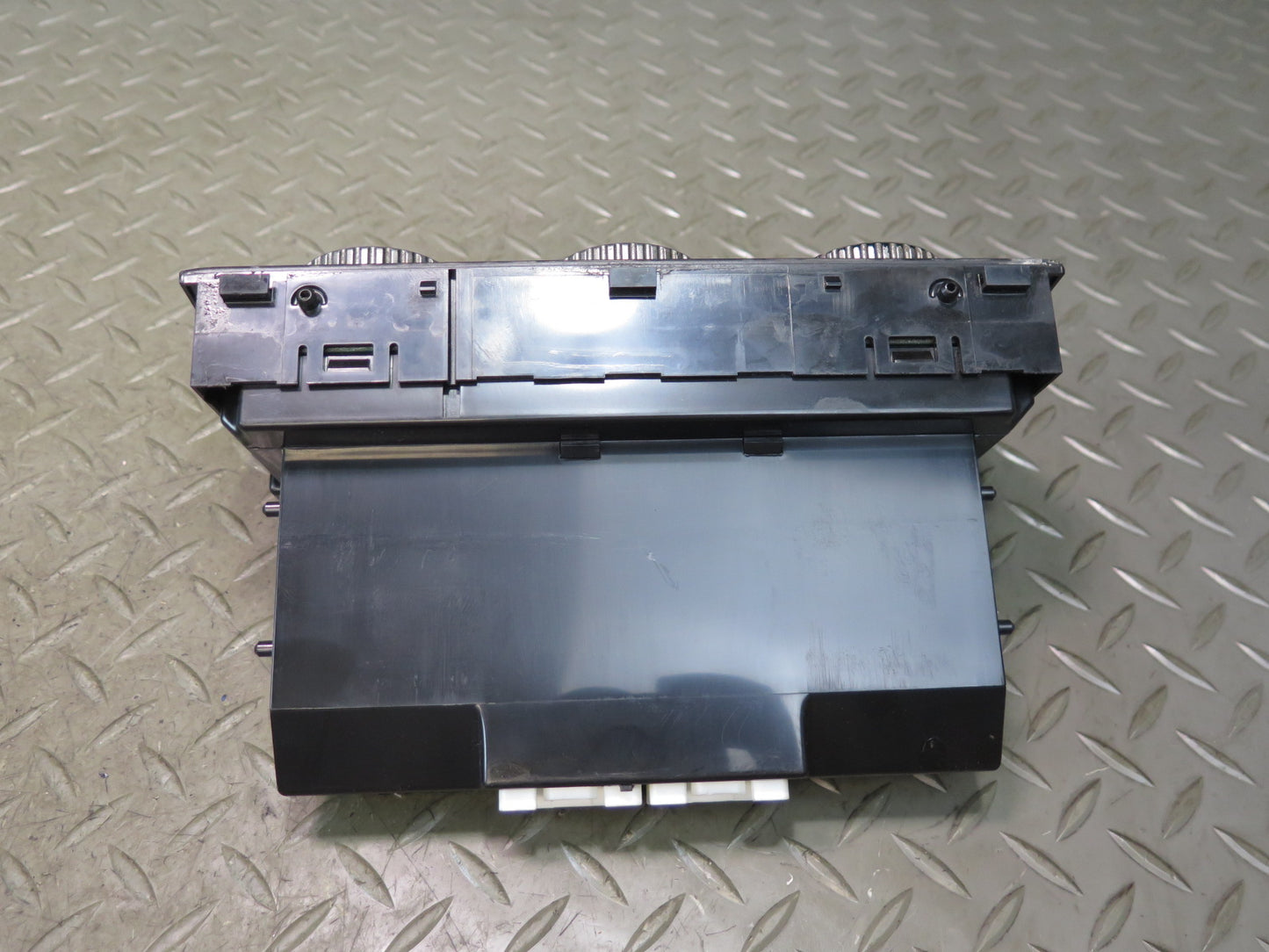 02-05 Lexus JCE10L IS300 A/C Heater Climate Control Switch Panel 88650-53060 OEM