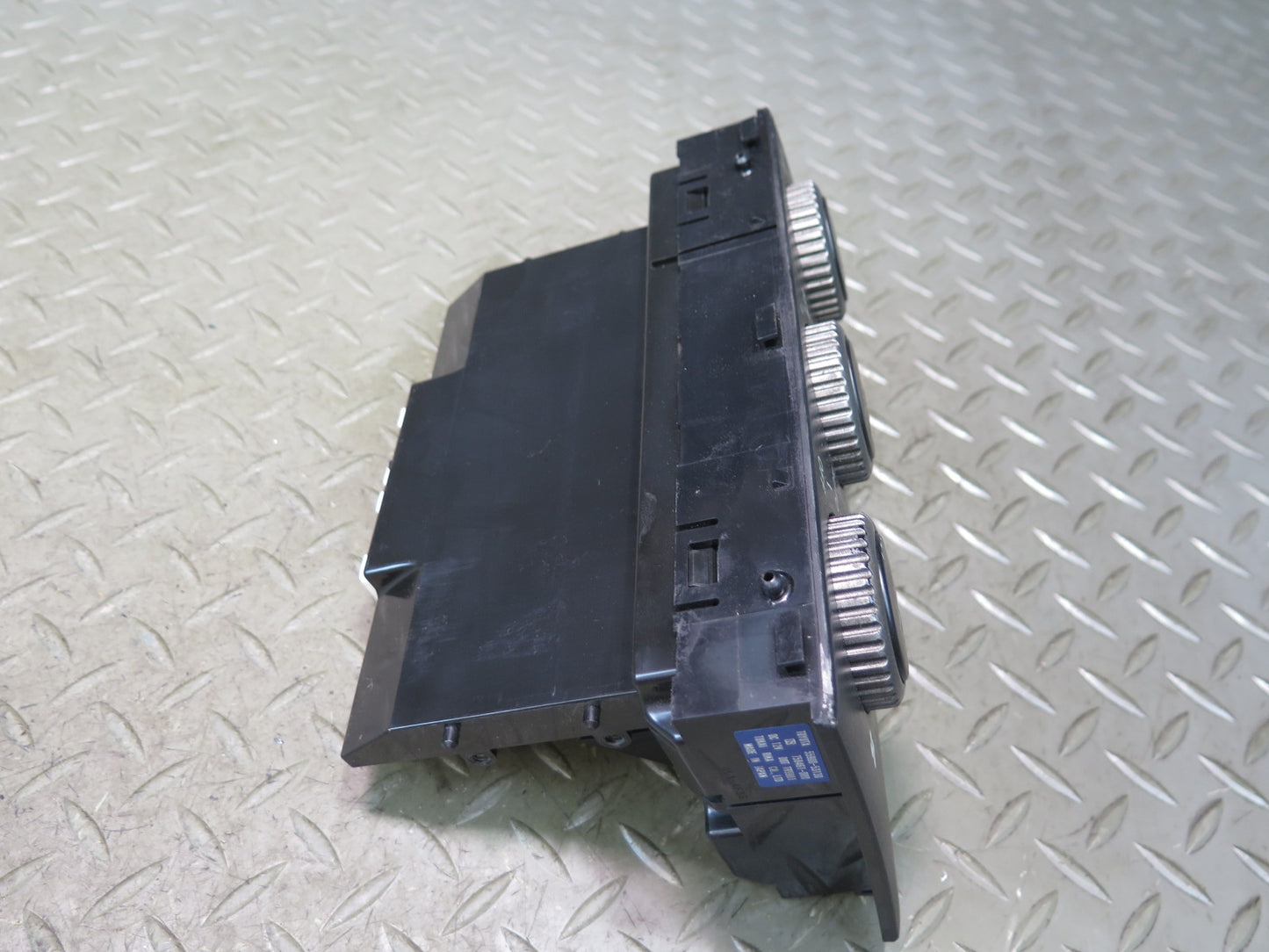 02-05 Lexus JCE10L IS300 A/C Heater Climate Control Switch Panel 88650-53060 OEM