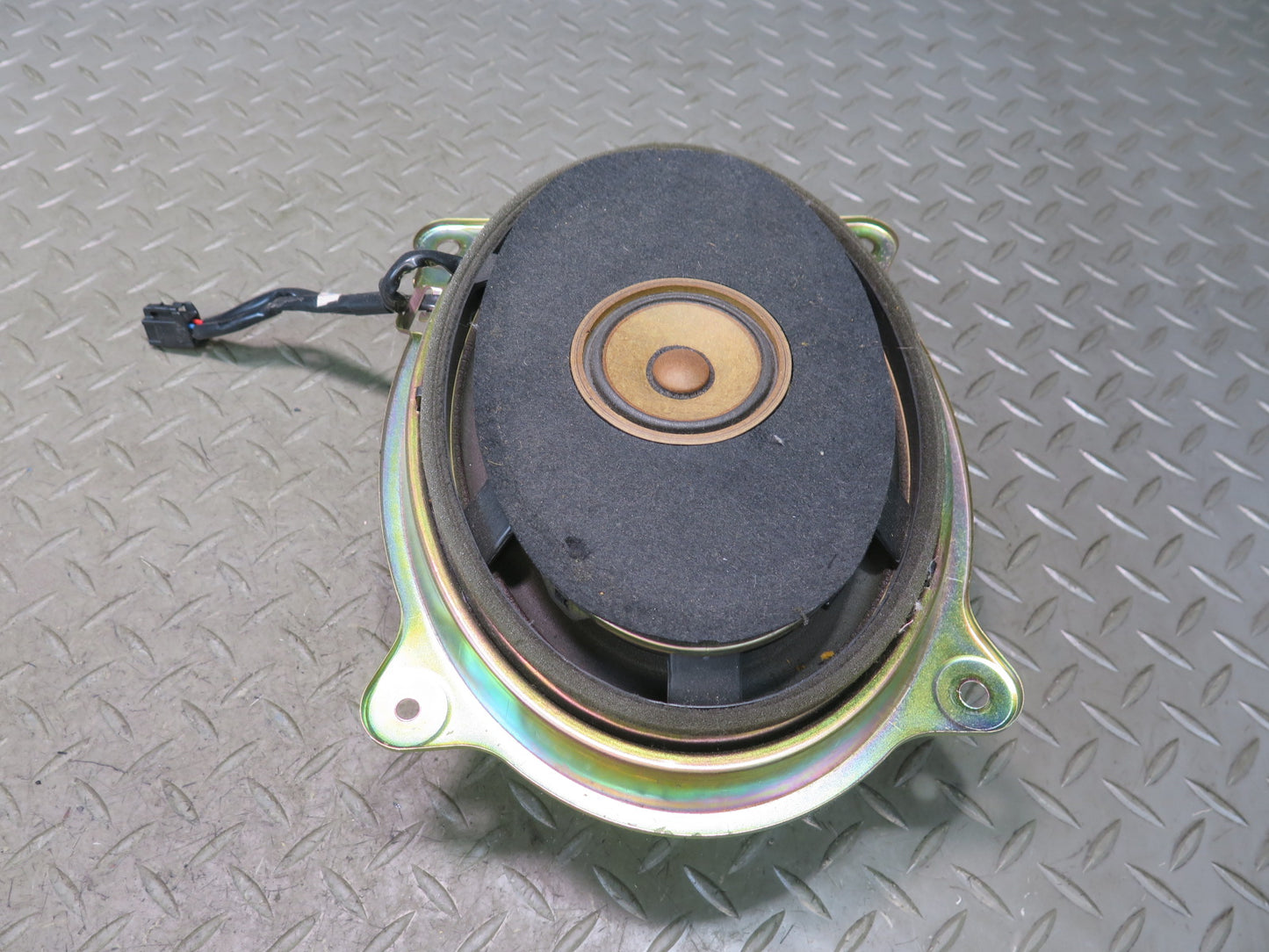 01-05 Lexus JCE10L IS300 Set of 2 Rear Deck Left & Right Speaker 86160-53110 OEM