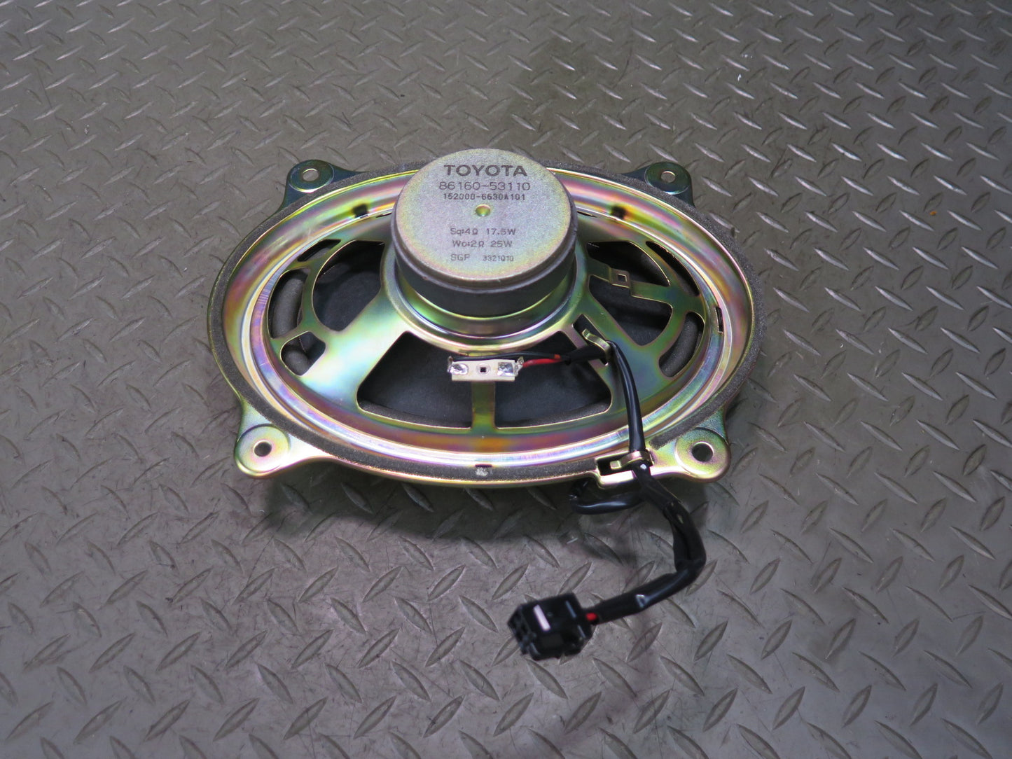 01-05 Lexus JCE10L IS300 Set of 2 Rear Deck Left & Right Speaker 86160-53110 OEM