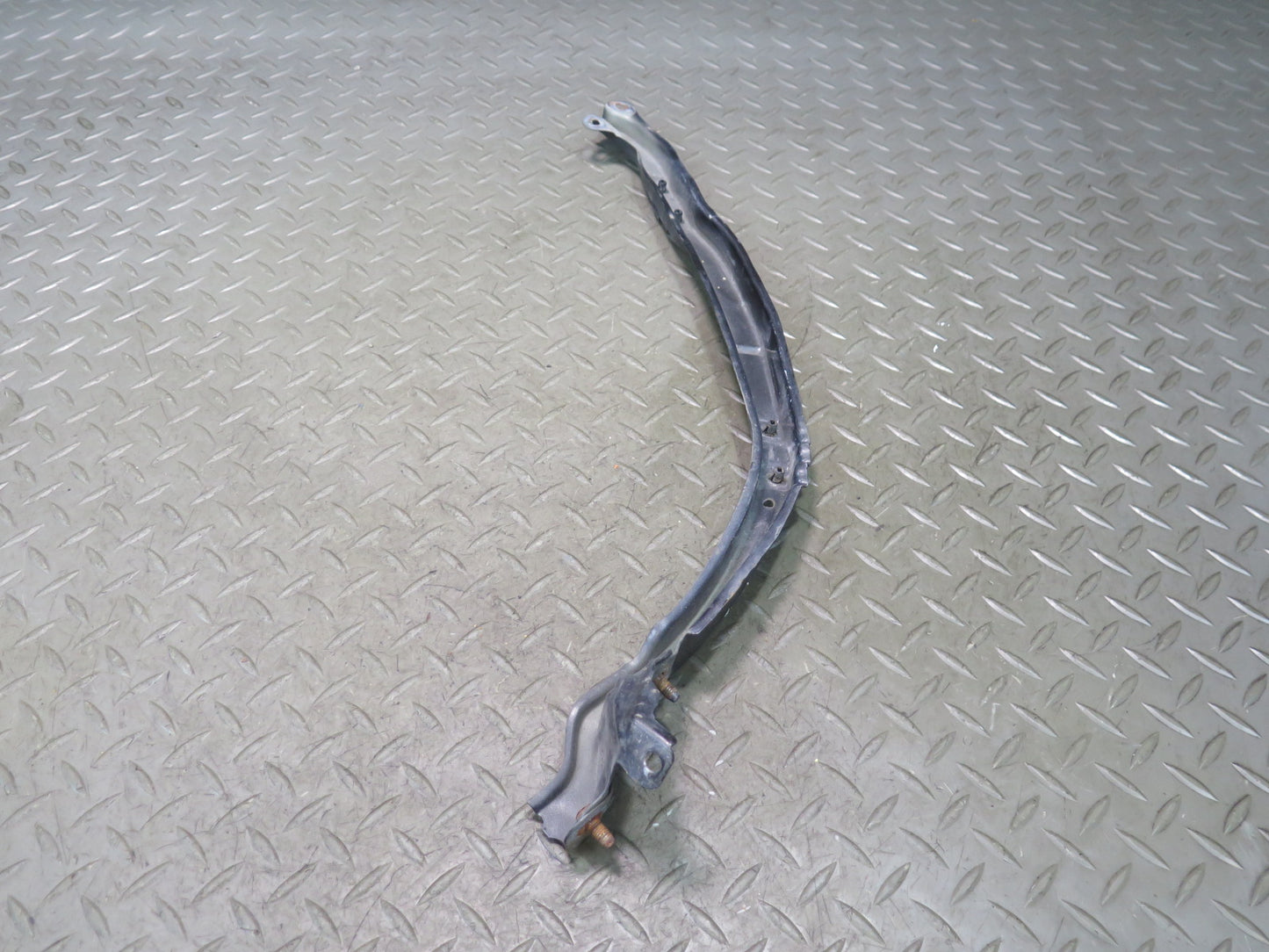01-05 Lexus JCE10L IS300 Set of 2 Front Headlight Mount Bracket Support OEM