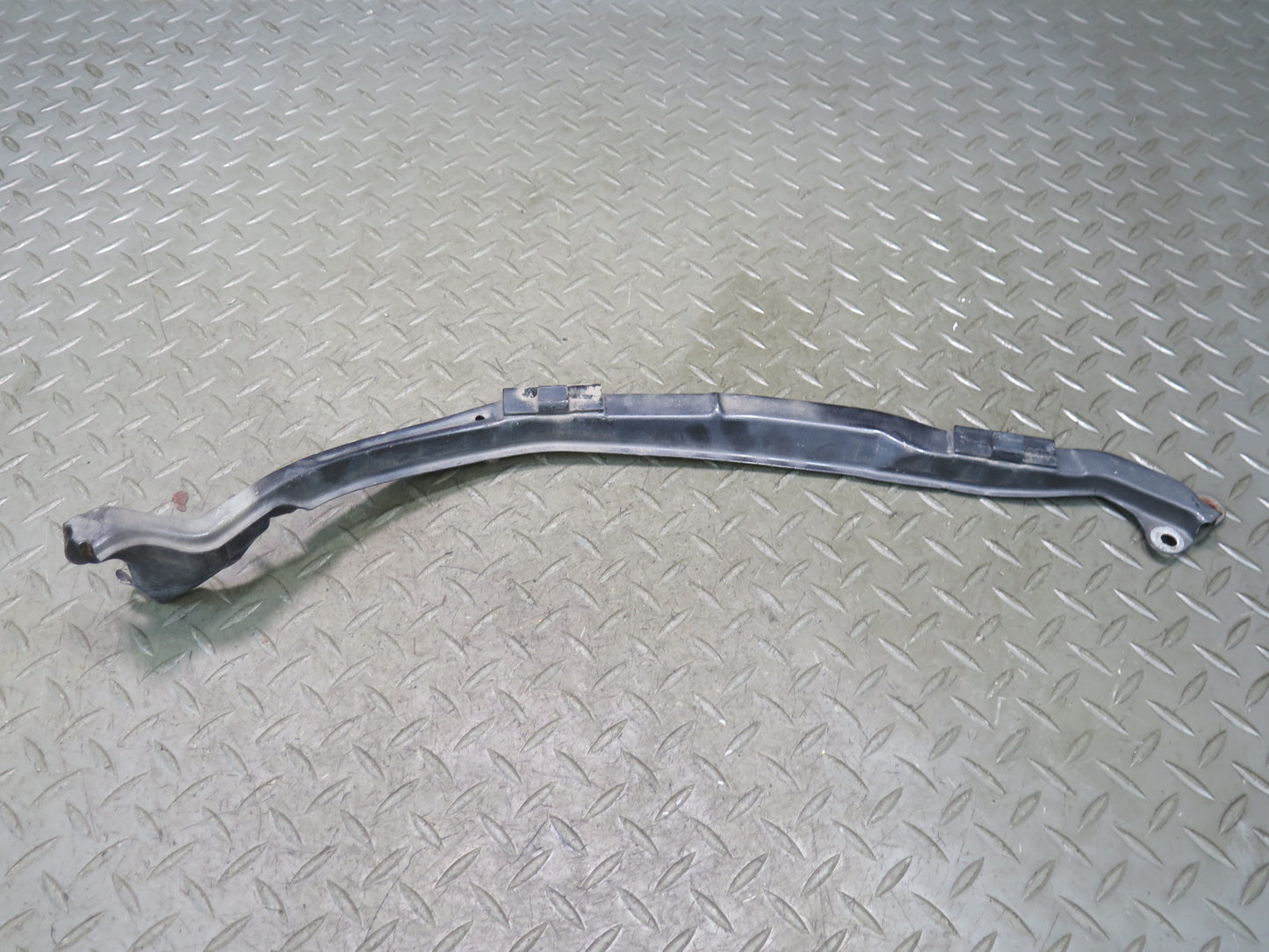 01-05 Lexus JCE10L IS300 Set of 2 Front Headlight Mount Bracket Support OEM
