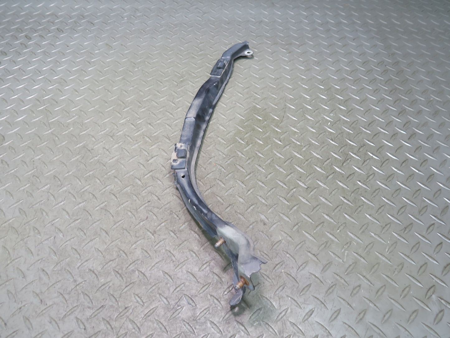 01-05 Lexus JCE10L IS300 Set of 2 Front Headlight Mount Bracket Support OEM
