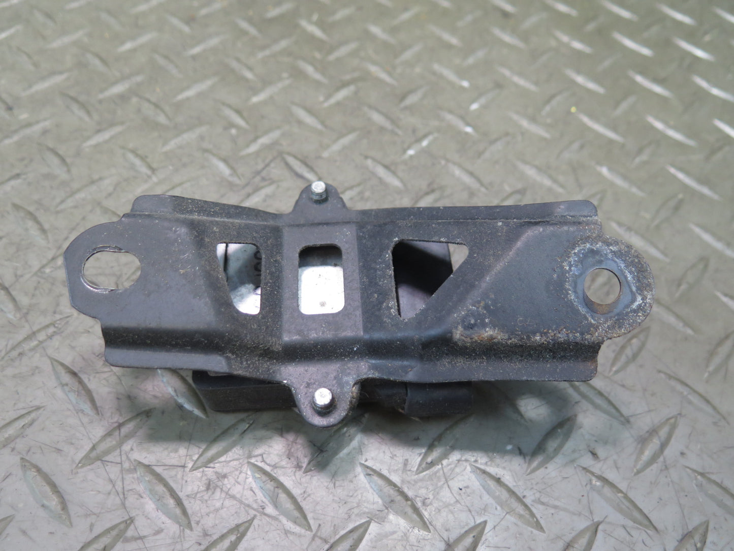 01-05 Lexus JCE10L IS300 Ignition Igniter Control Module 89621-30020