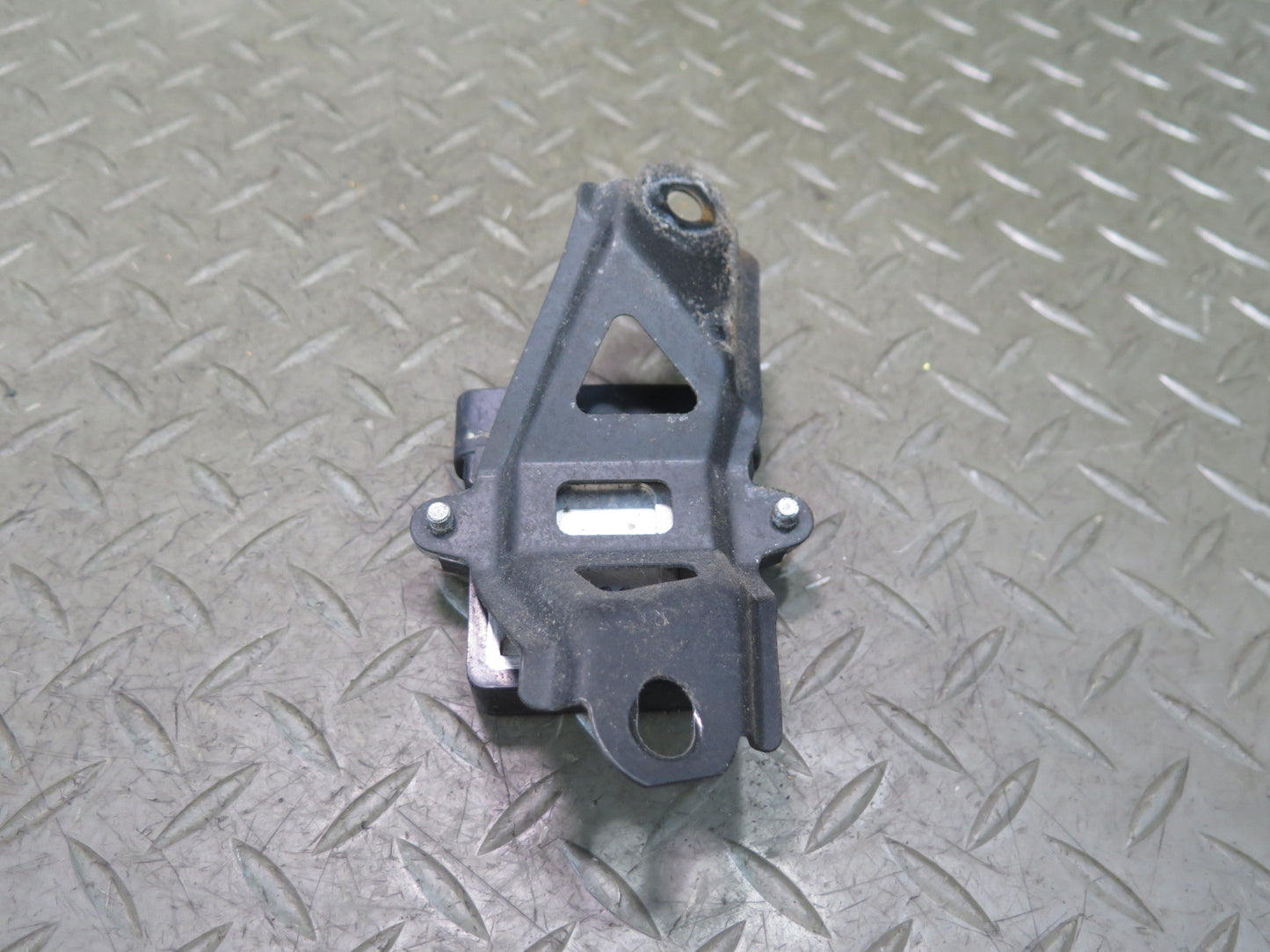 01-05 Lexus JCE10L IS300 Ignition Igniter Control Module 89621-30020