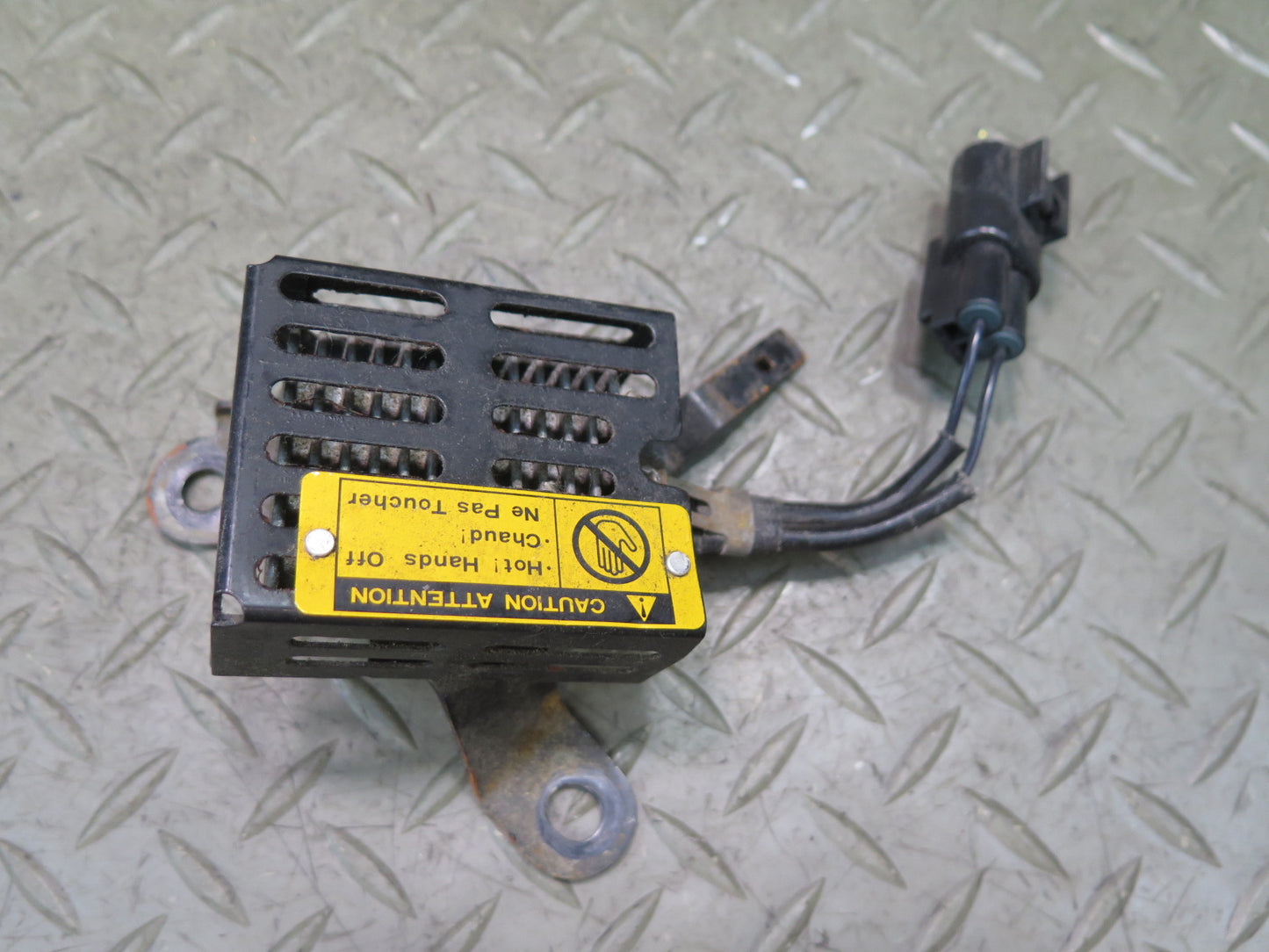 01-05 Lexus JCE10L IS300 Daytime Running Light Lamp Resistor 82695-53010