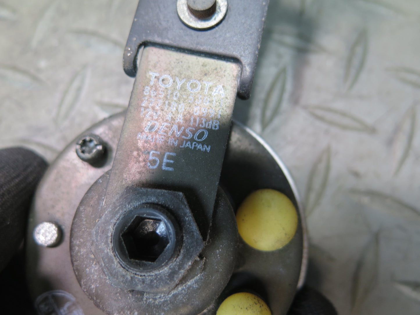 01-05 Lexus JCE10L IS300 Anti Theft Horn Alarm Siren OEM