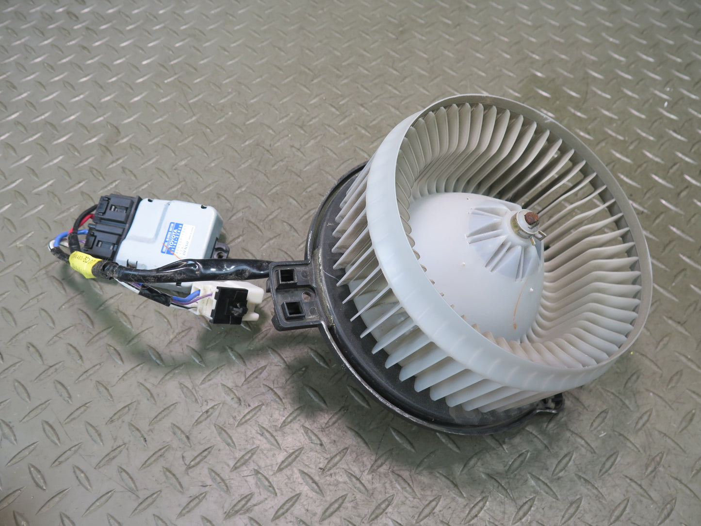 01-05 Lexus JCE10L IS300 A/C Heater Blower Motor Fan w Control Module Set OEM