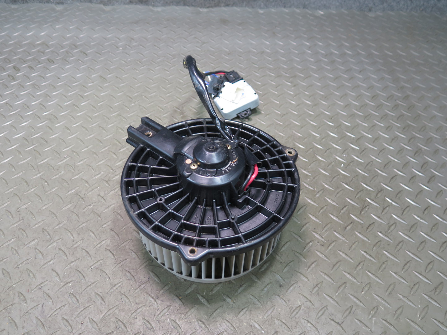 01-05 Lexus JCE10L IS300 A/C Heater Blower Motor Fan w Control Module Set OEM