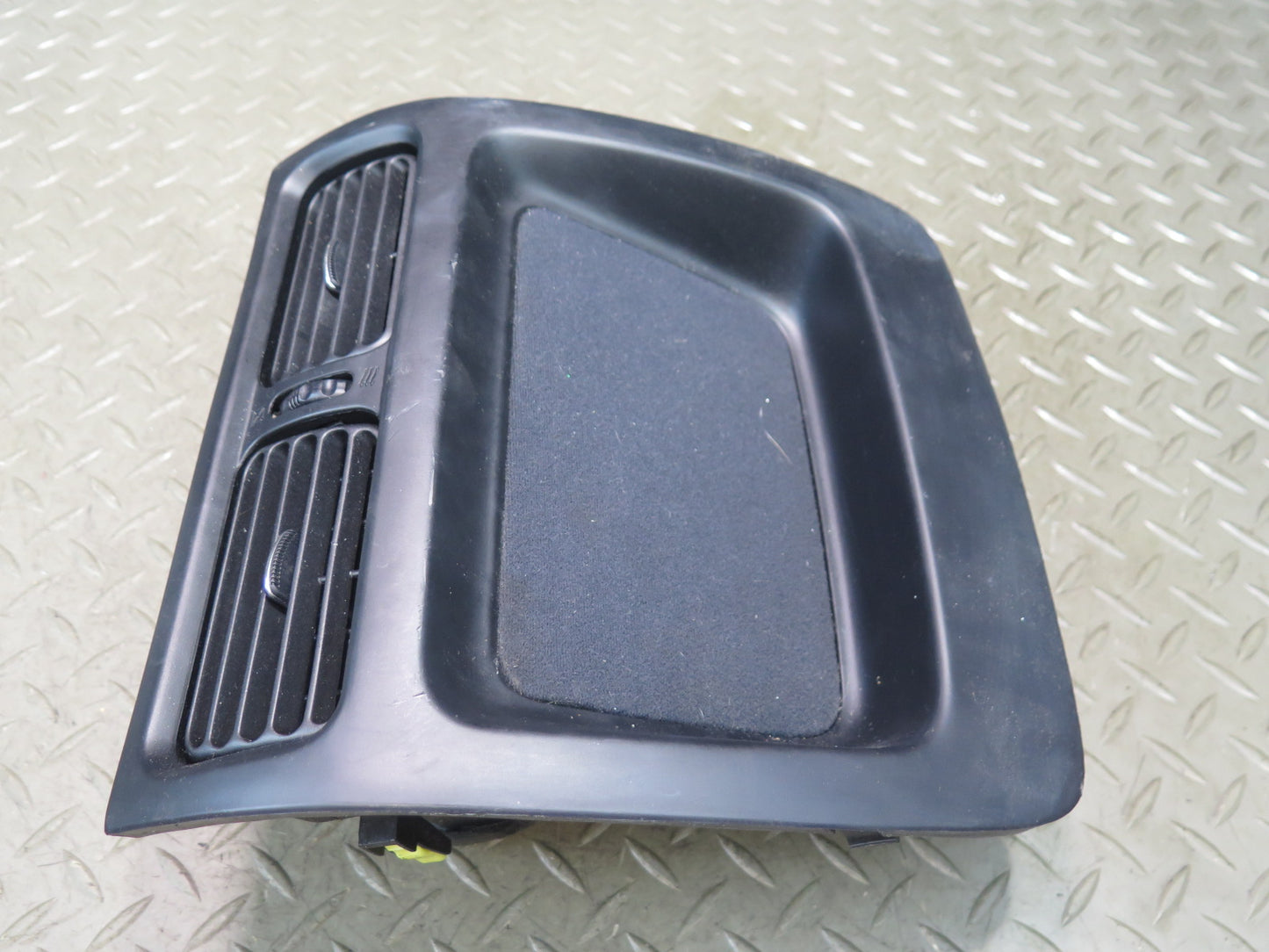 01-03 Lexus JCE10L IS300 Dash Front Center A/C Air Vent Grille Trim Panel OEM