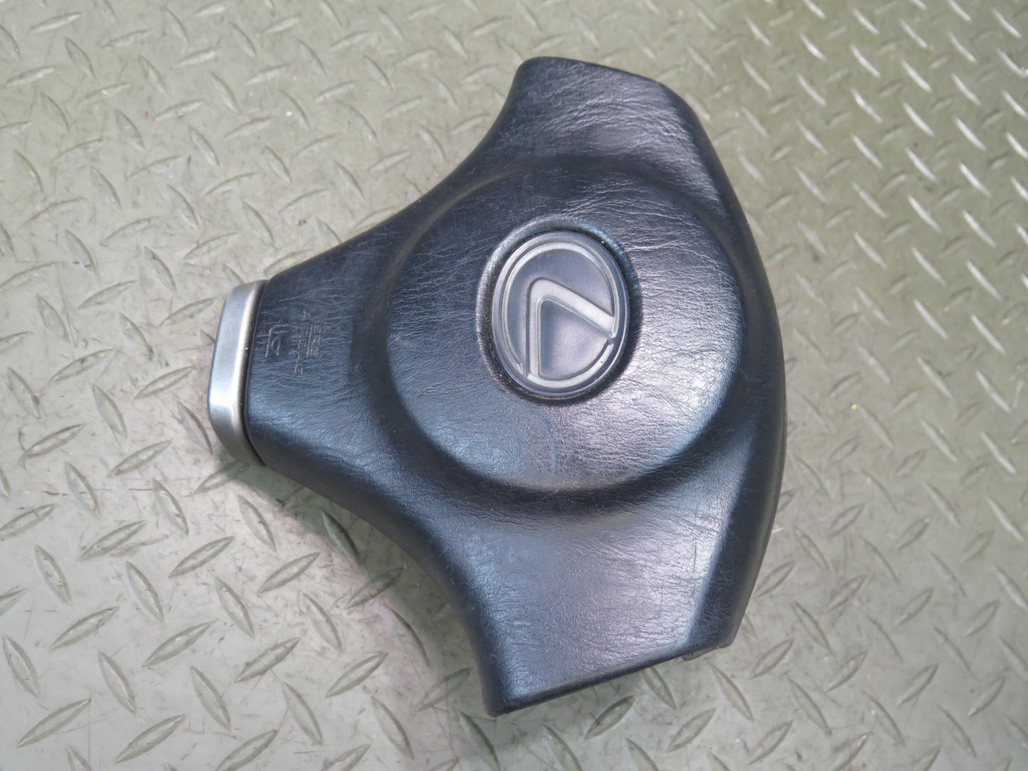 01-03 LEXUS JCE10L IS300 SPORT DESIGN FRONT LEFT DRIVER SIDE STEERING WHEEL SRS AIRBAG OEM