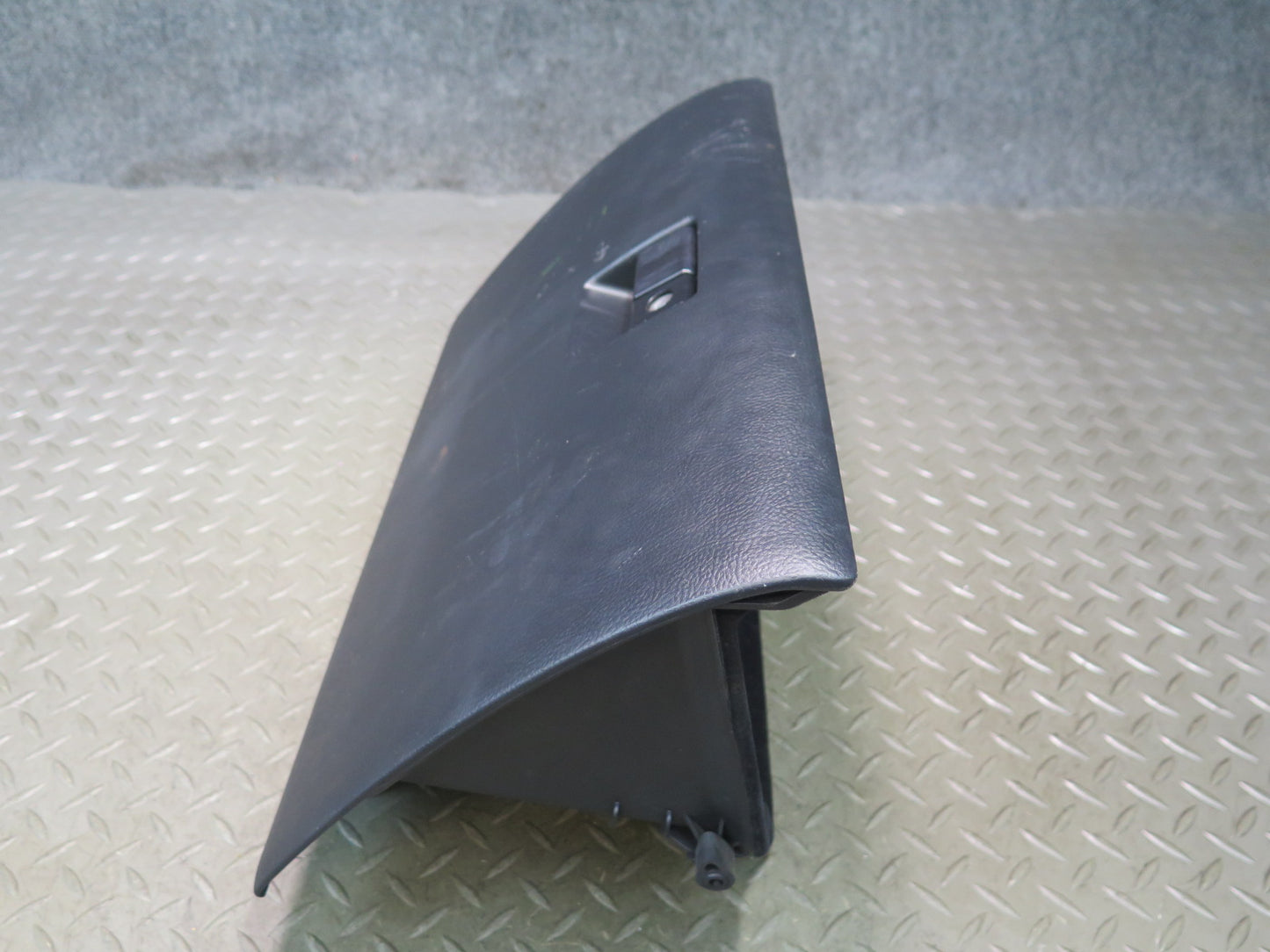 01-05 Lexus JCE10L IS300 Dash Glove Box Compartment Storage OEM