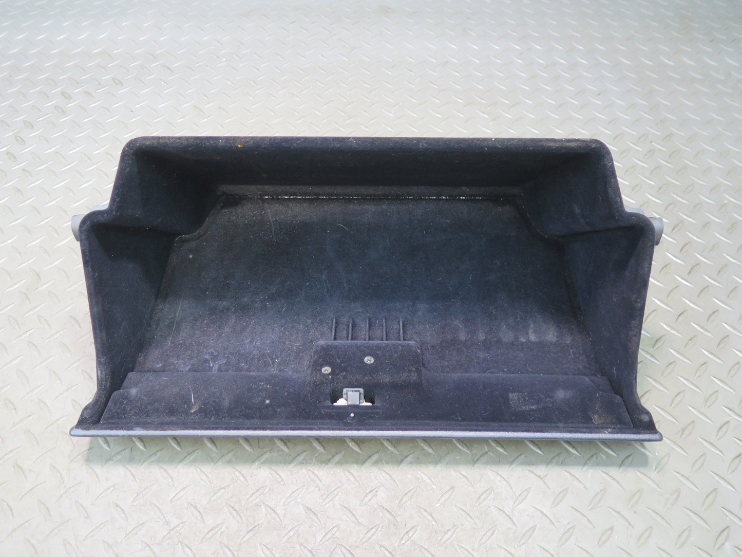 01-05 Lexus JCE10L IS300 Dash Glove Box Compartment Storage OEM